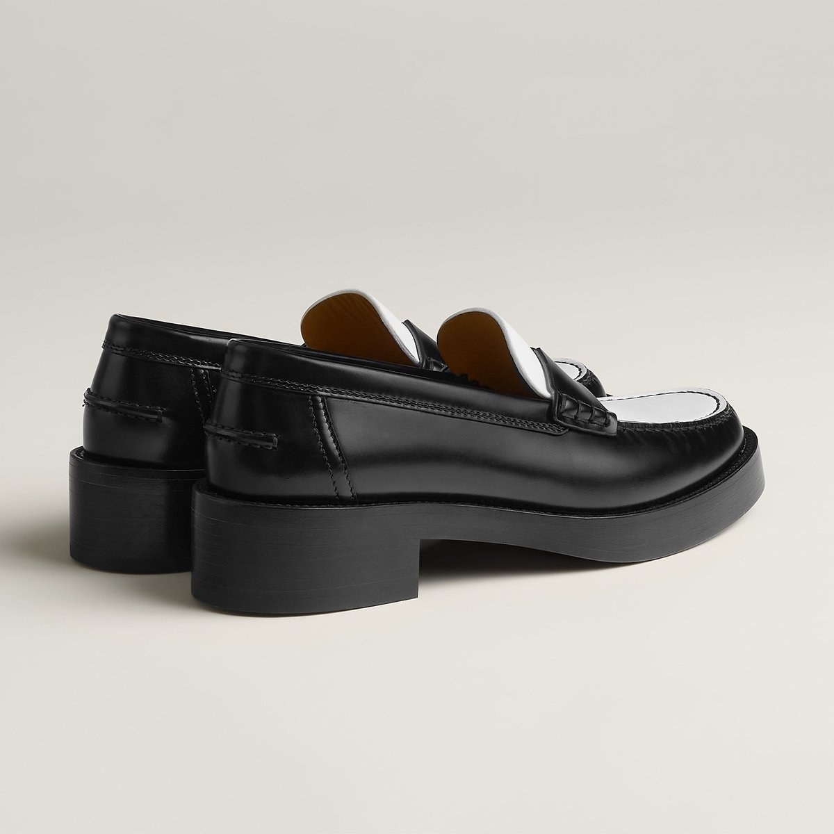 Hour loafer