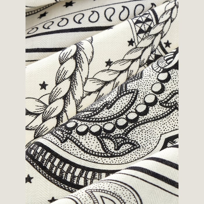 Grand Apparat Bandana Shawl 140