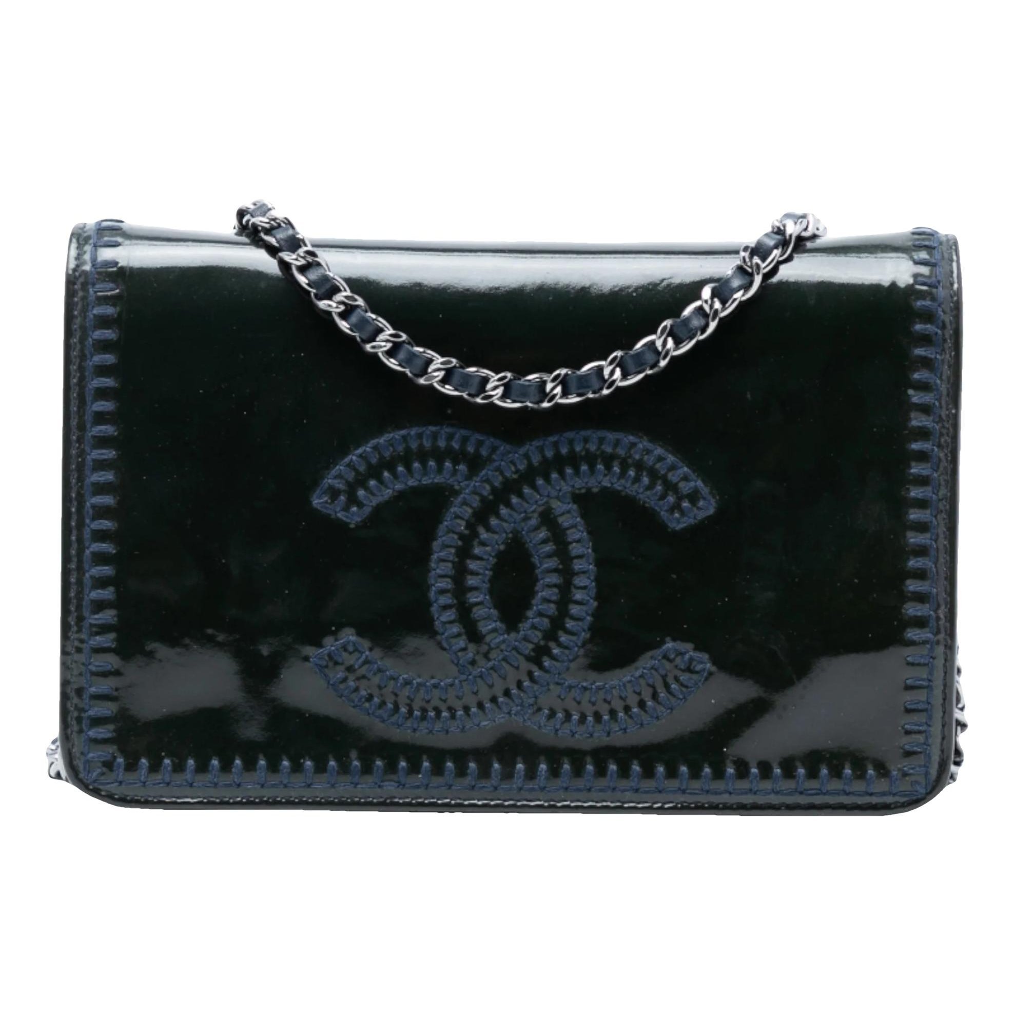 Patent leather handbag
