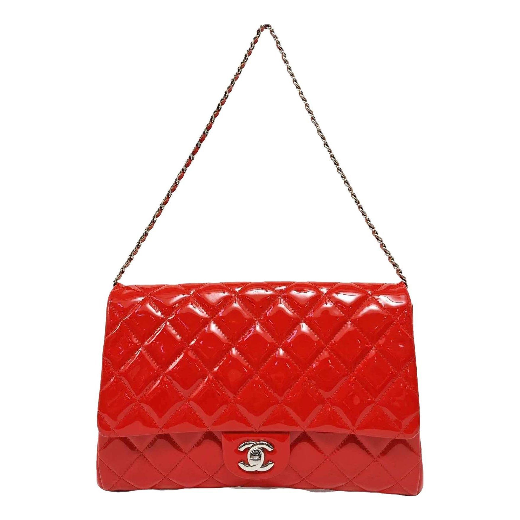 Timeless/Classique patent leather crossbody bag
