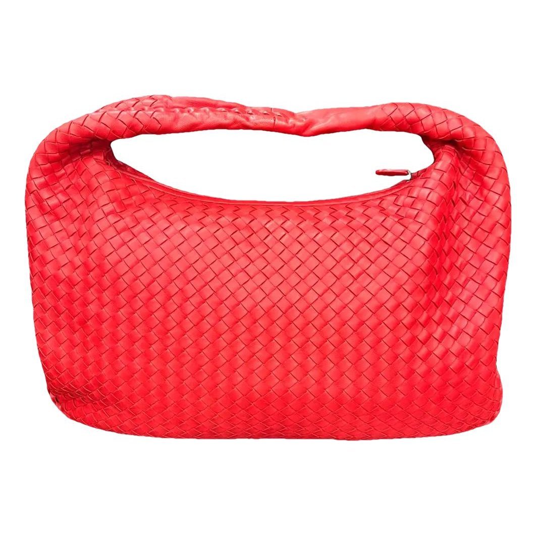 Veneta leather handbag