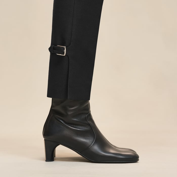 Noir High-waisted Pants