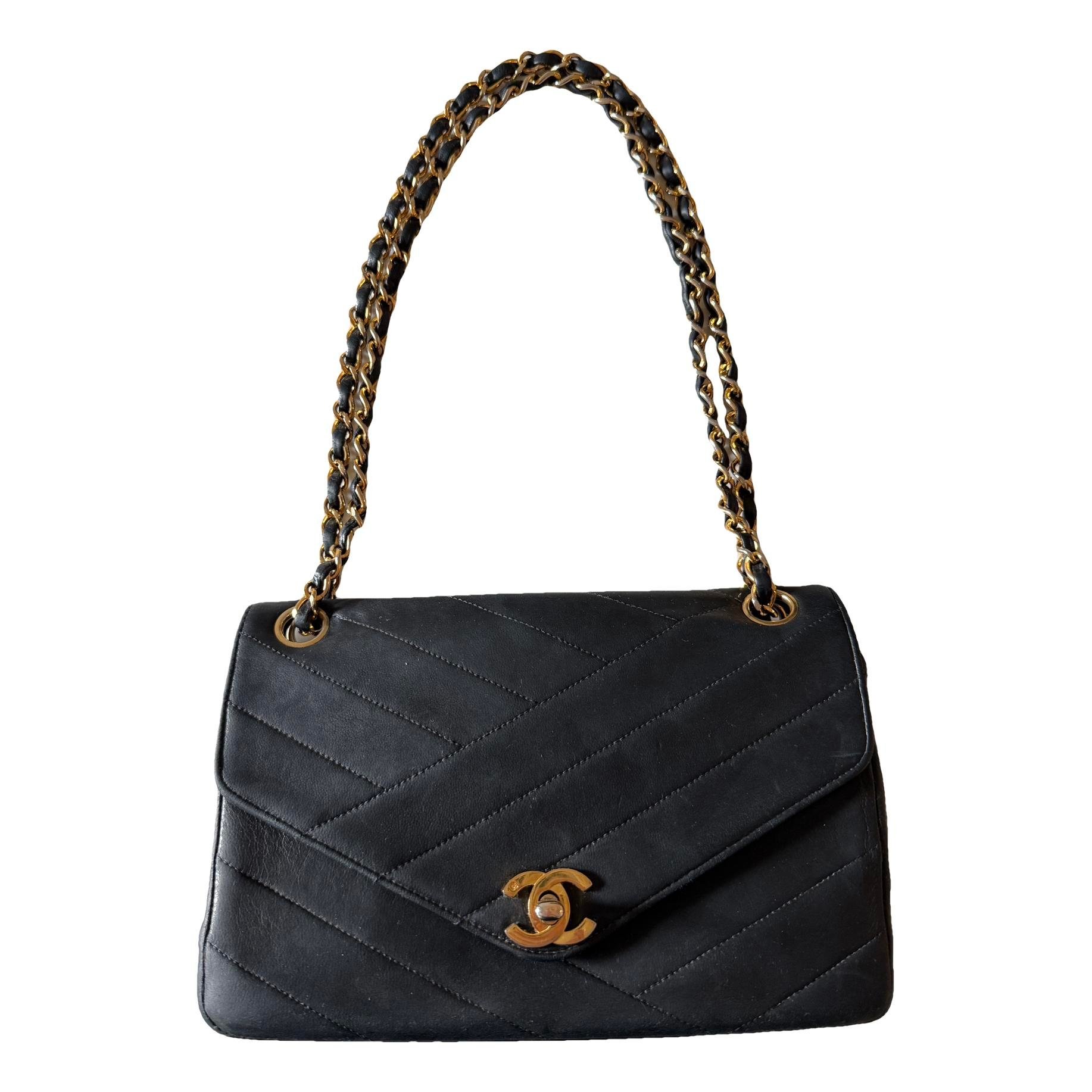 Timeless/Classique leather crossbody bag