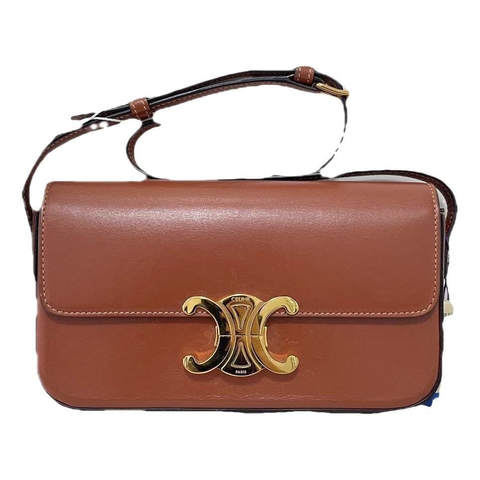 Triomphe Long leather handbag