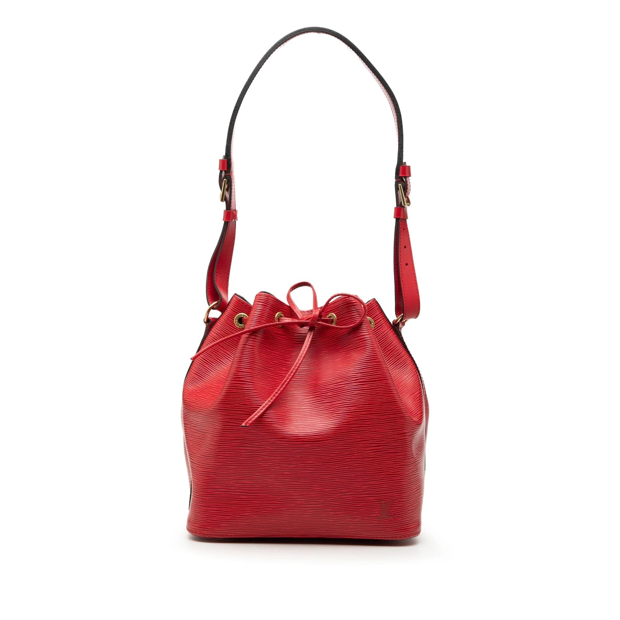 Bucket leather tote