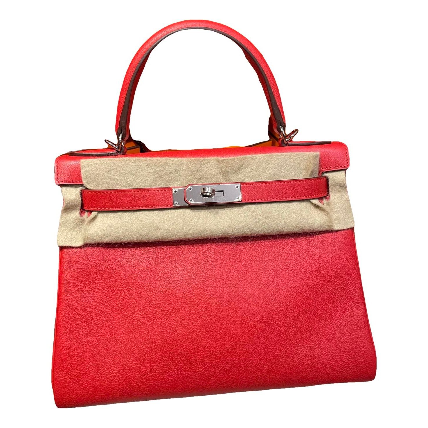 Kelly 28 leather handbag