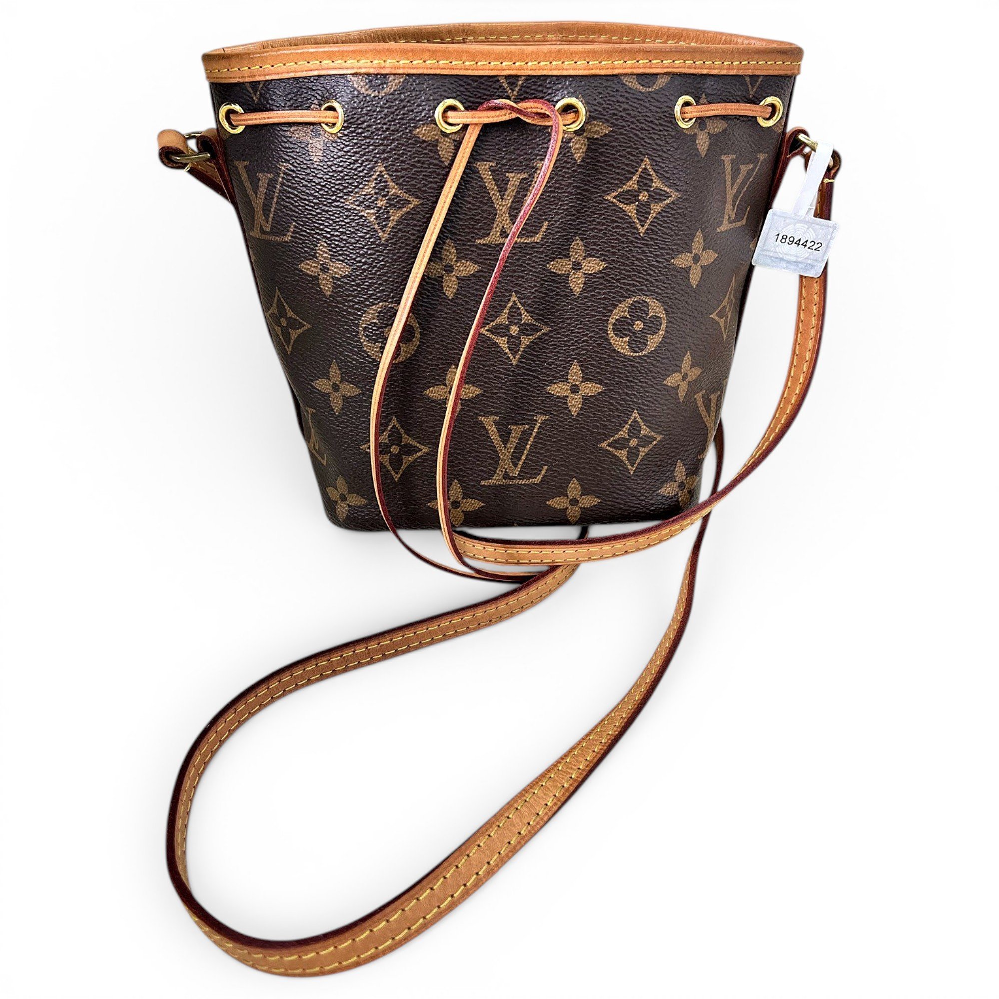 Nano Noé leather crossbody bag