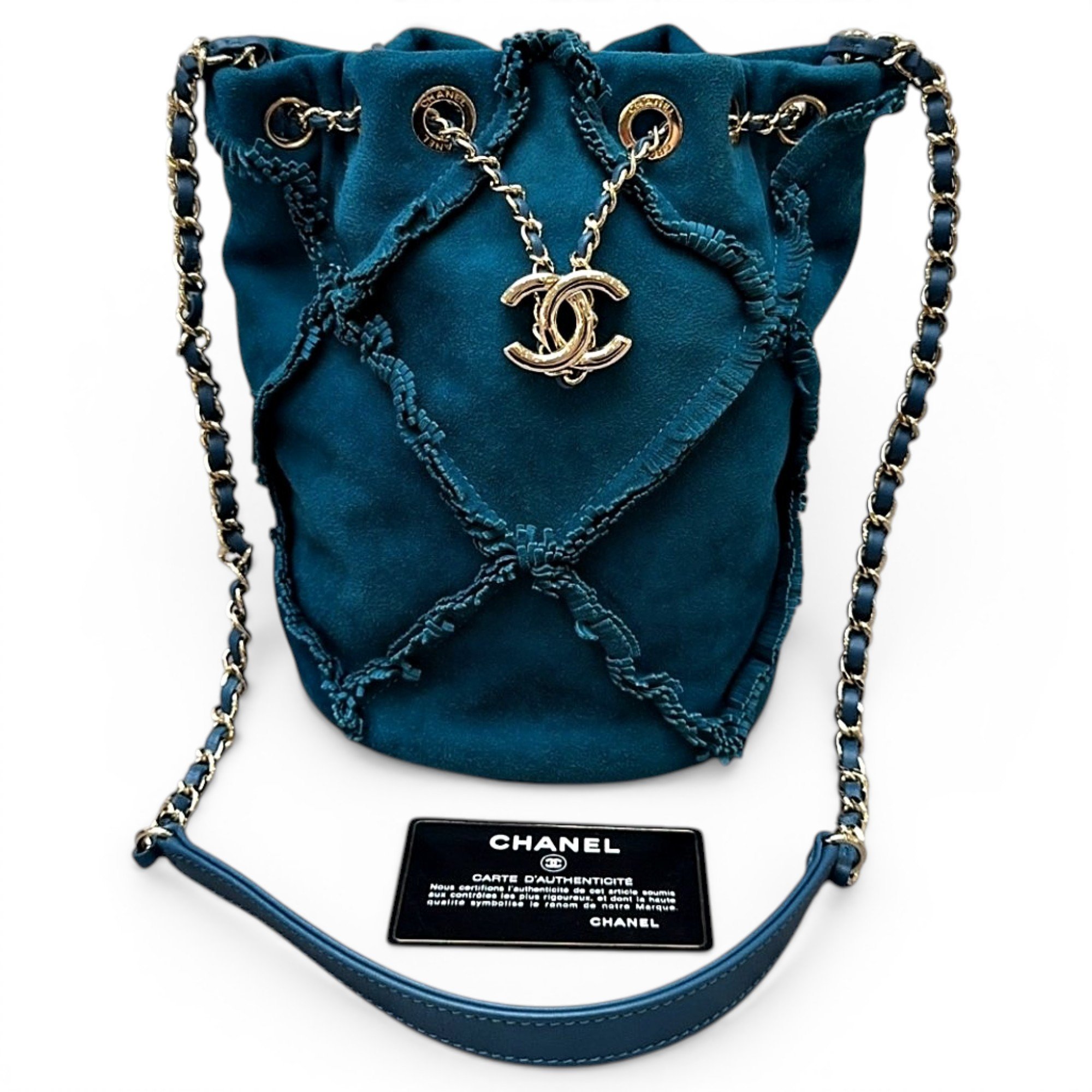 Gabrielle Bucket handbag