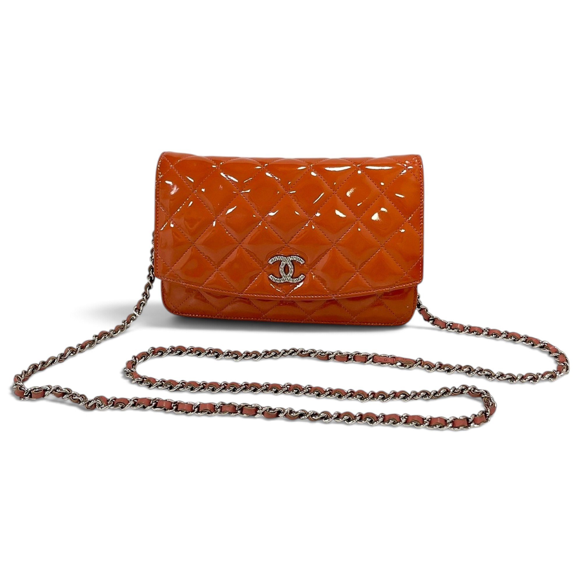 Wallet On Chain Timeless/Classique patent leather crossbody bag