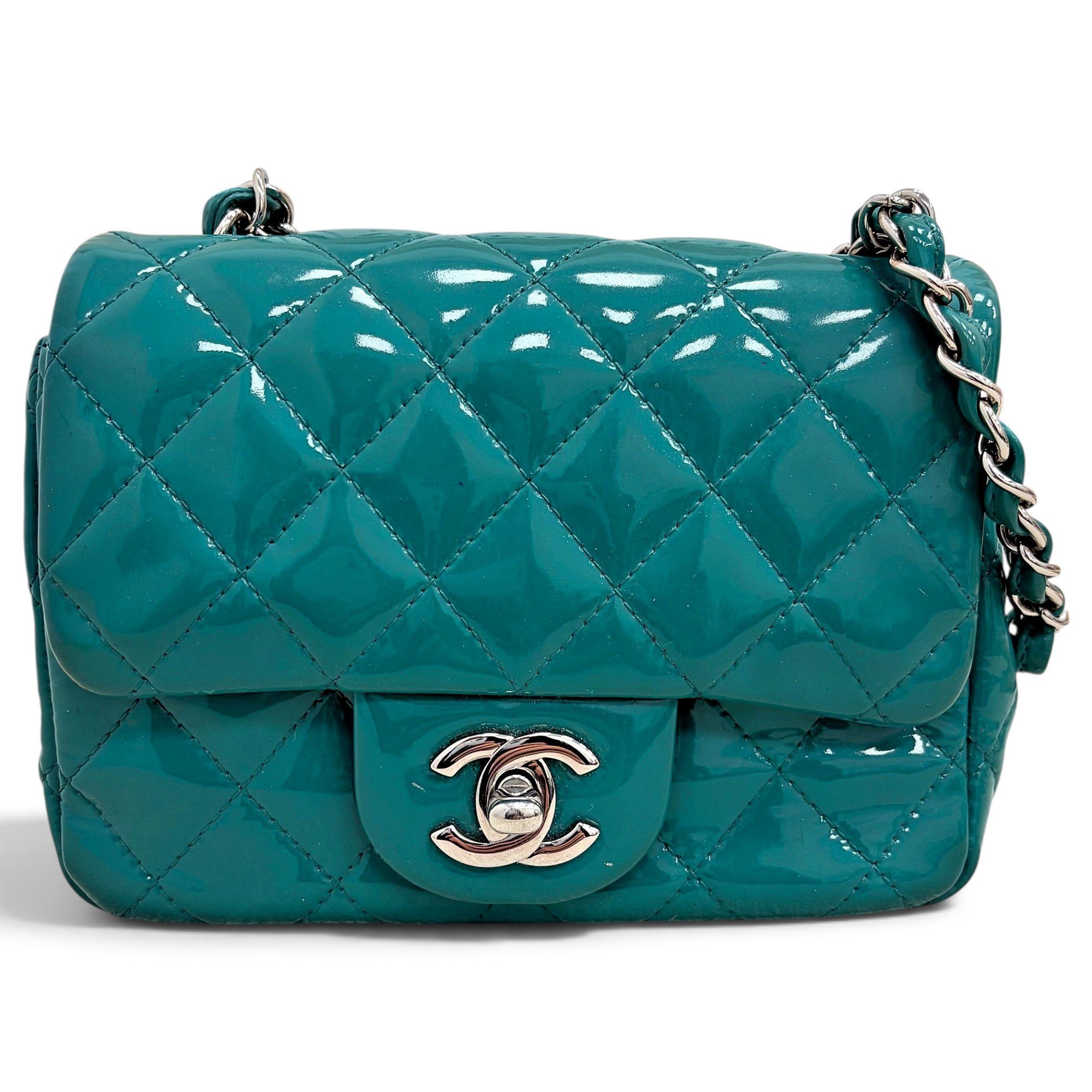 Timeless/Classique patent leather handbag