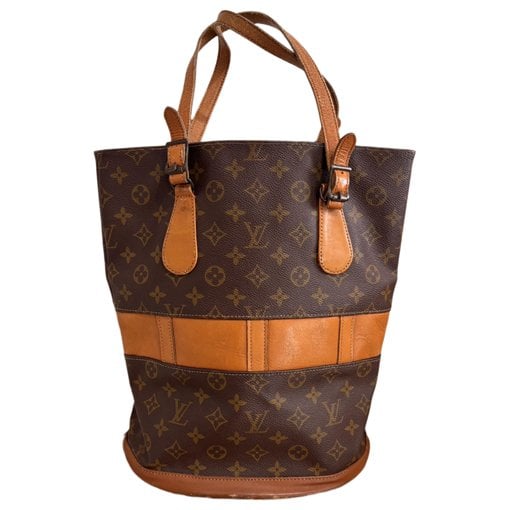 Bucket leather handbag