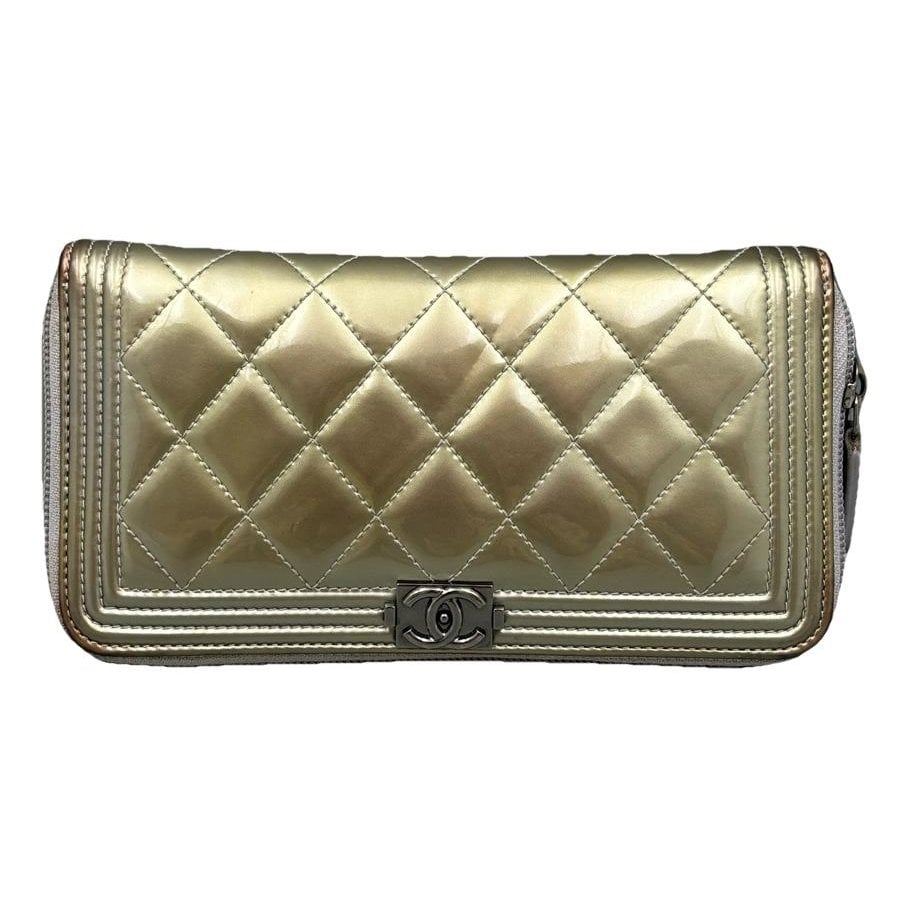 Wallet On Chain Boy leather crossbody bag