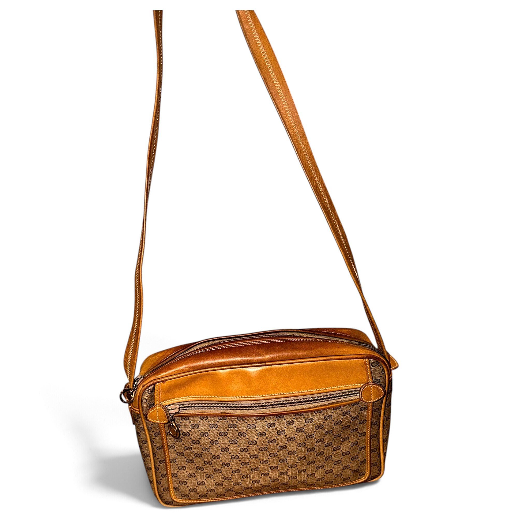 Leather crossbody bag