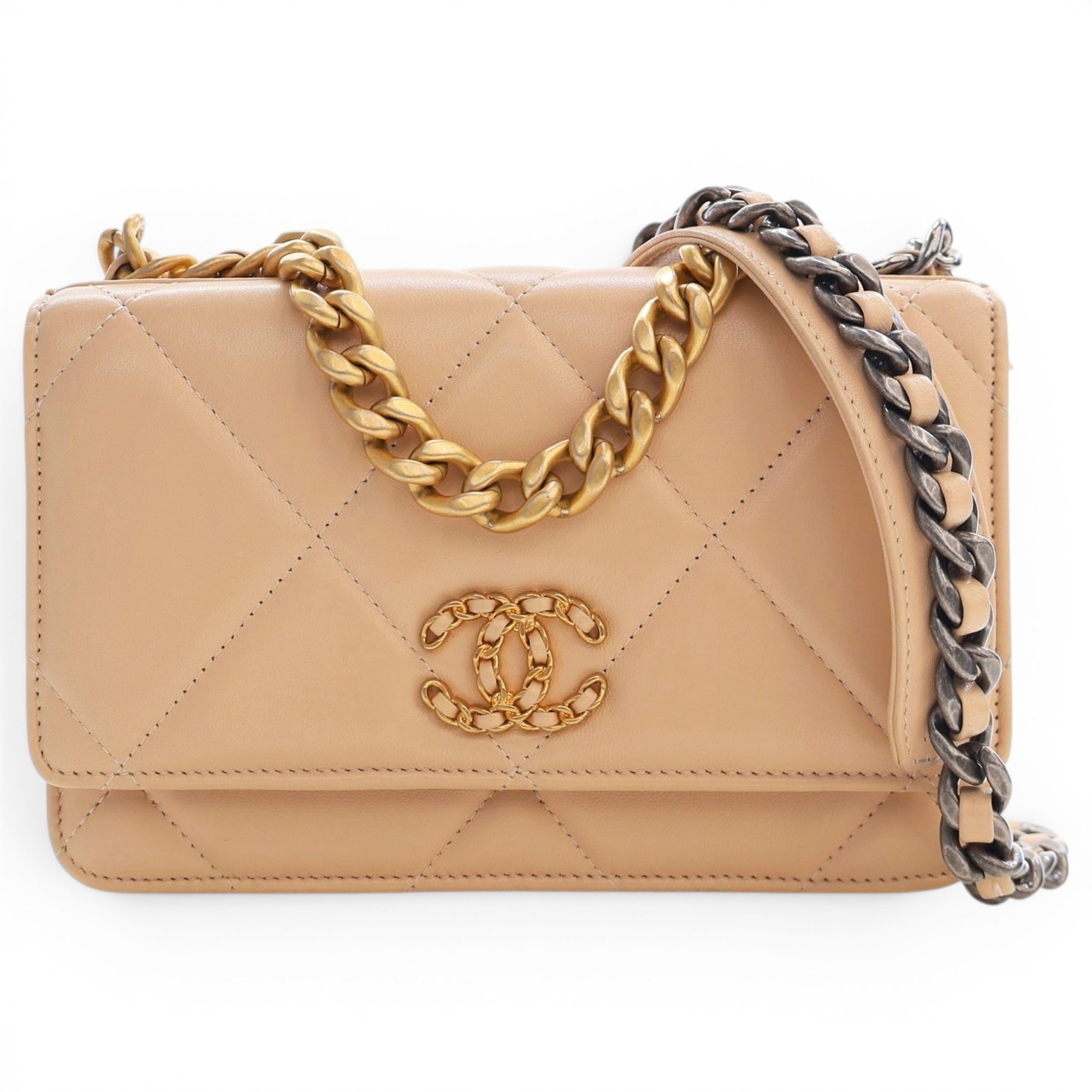Chanel 19 leather crossbody bag