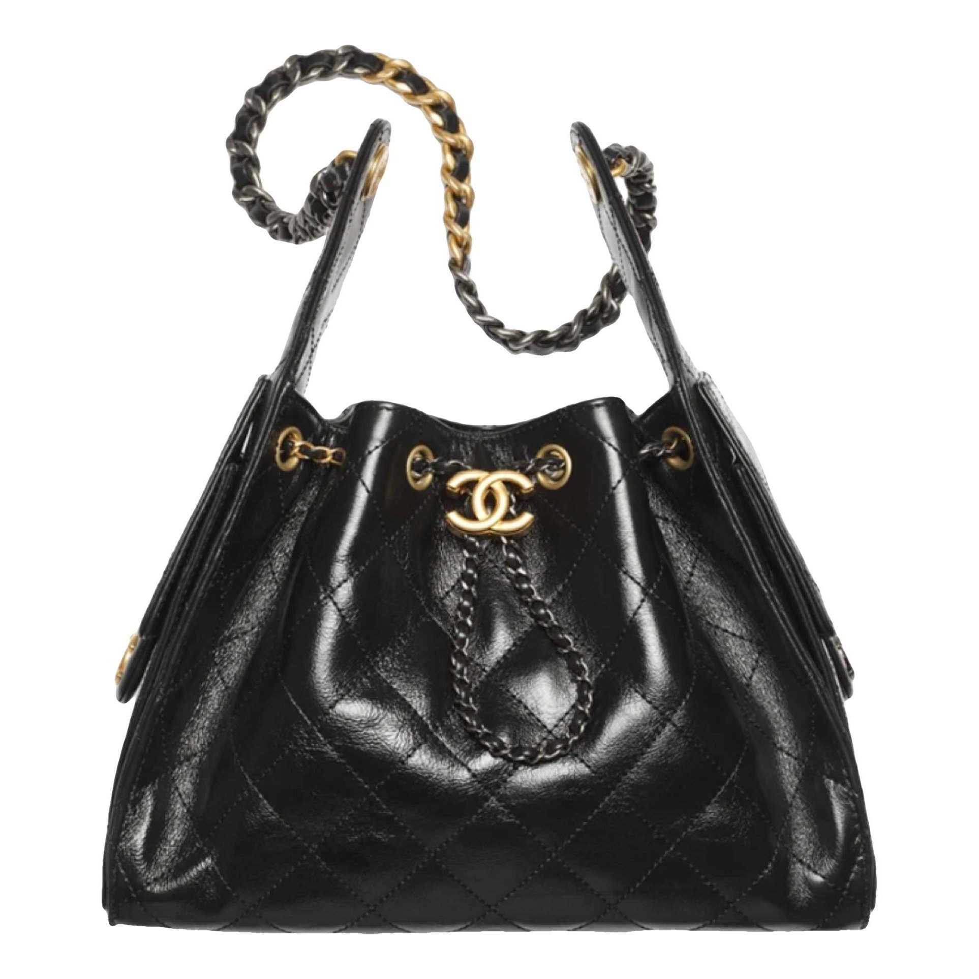 Chanel 25 leather handbag