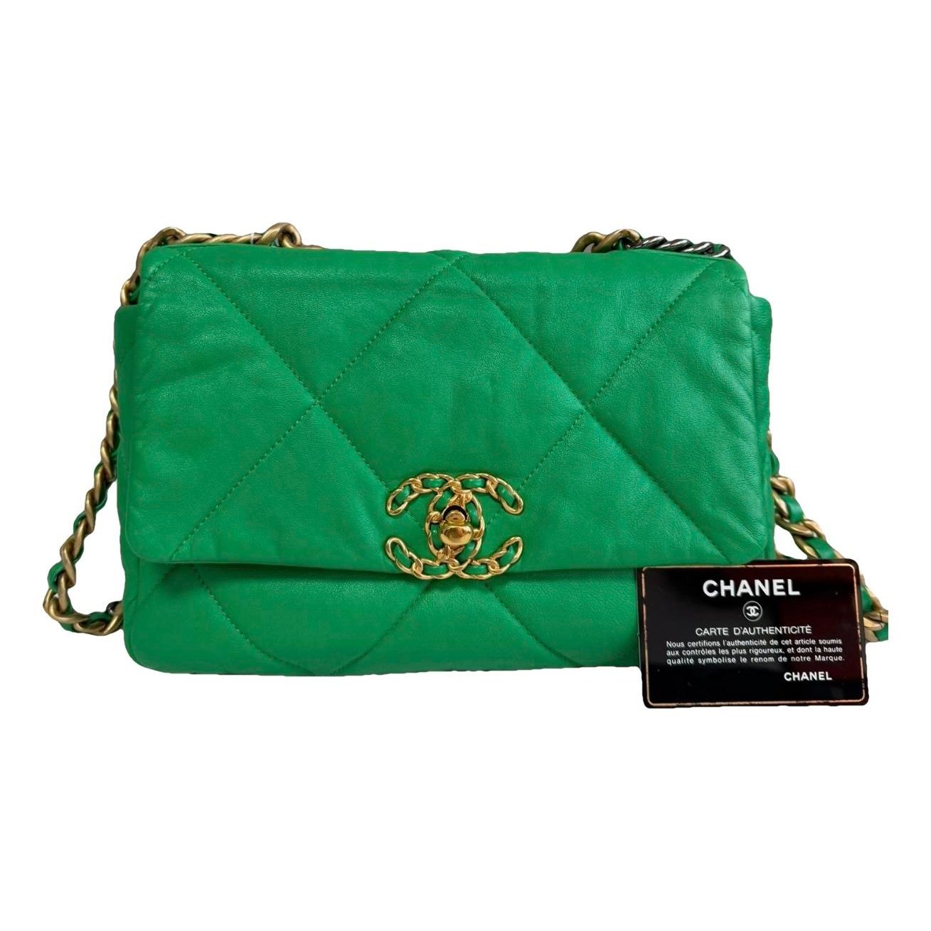 Chanel 19 leather handbag