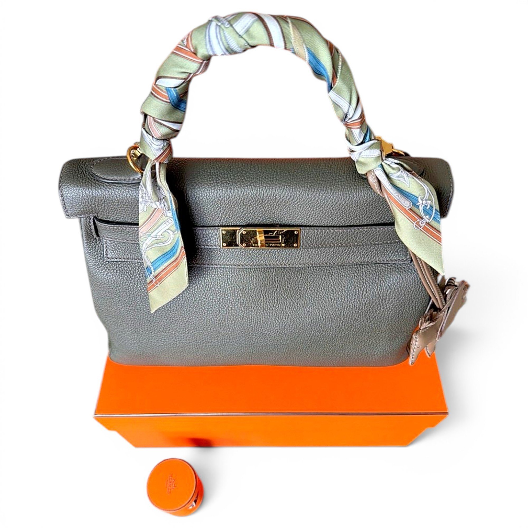 Kelly 32 leather handbag