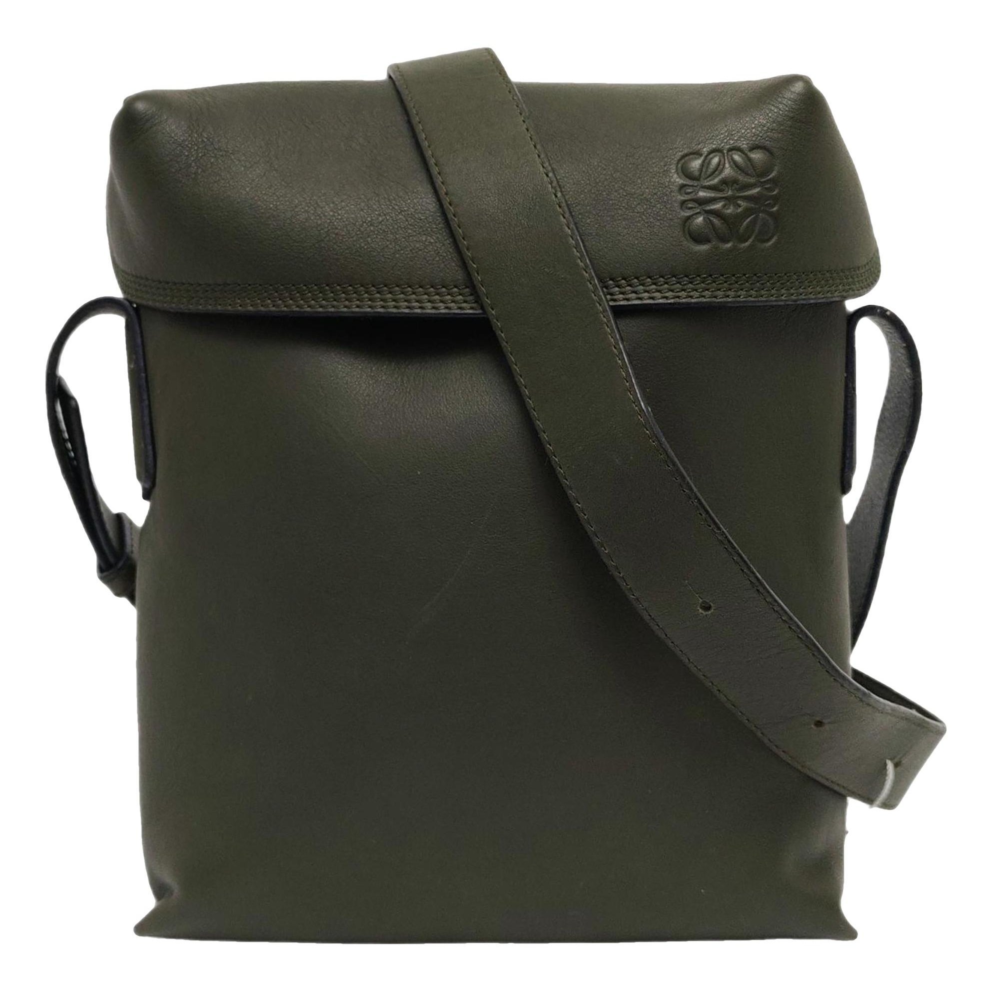 Anton leather crossbody bag