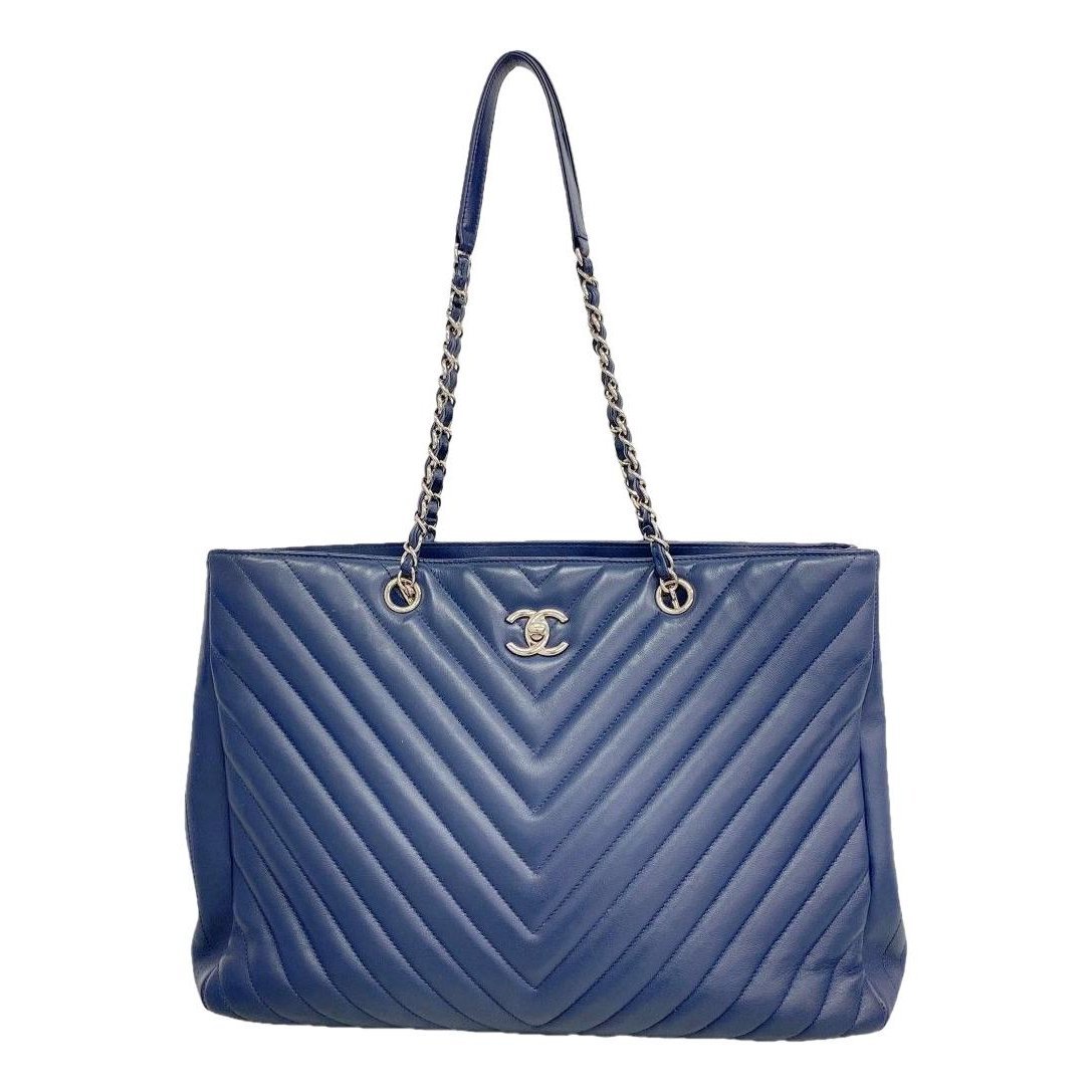 Leather tote