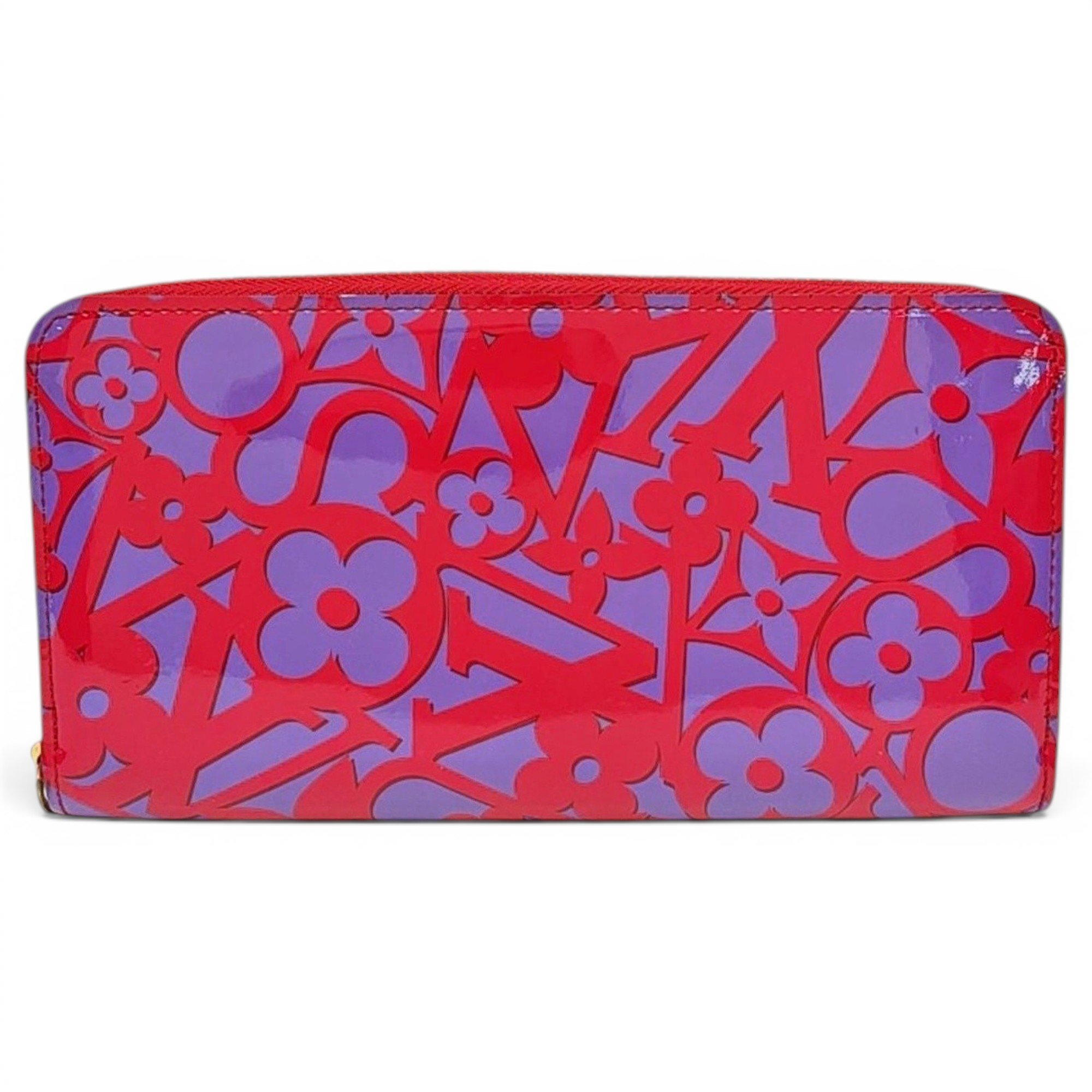 Patent leather handbag