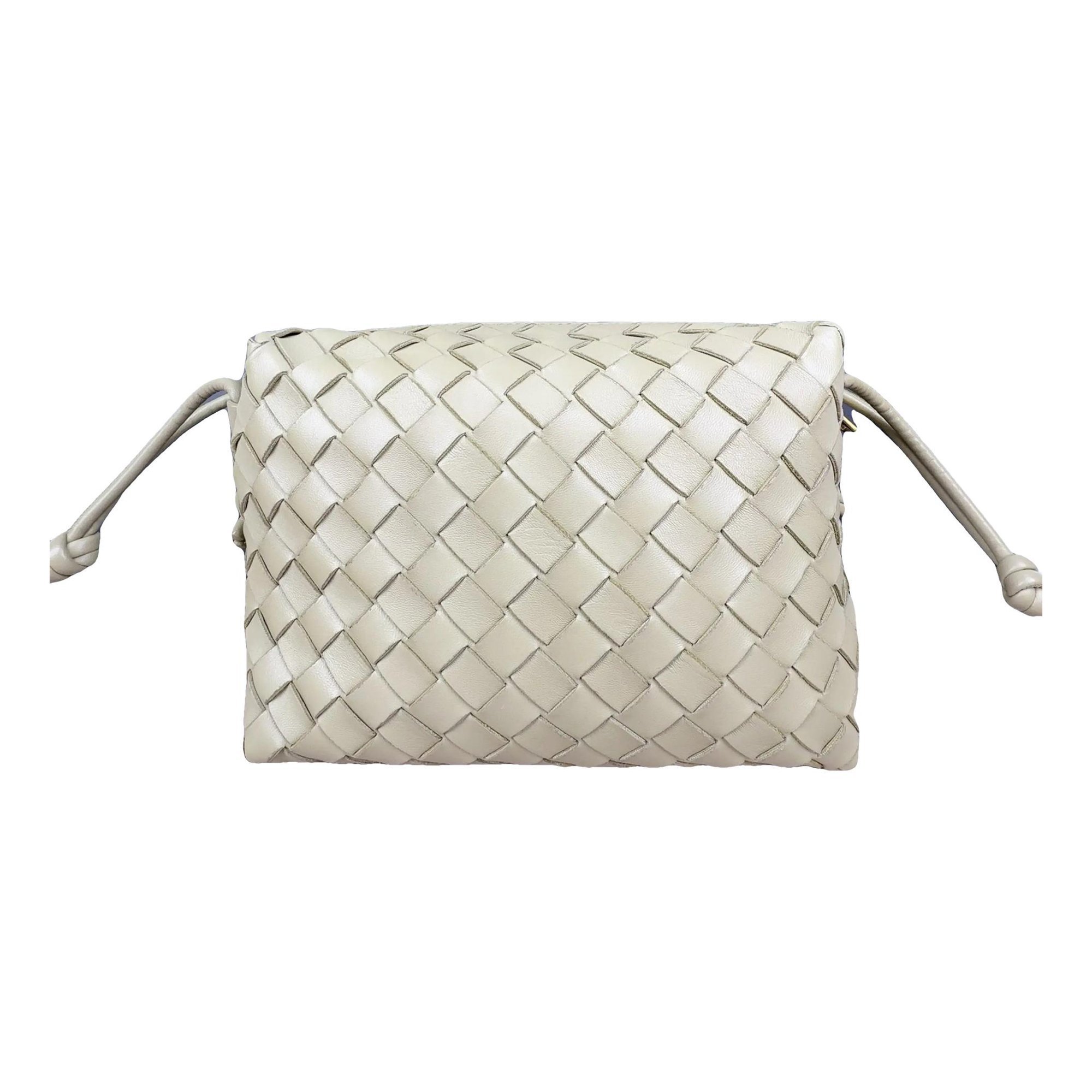 Loop leather handbag