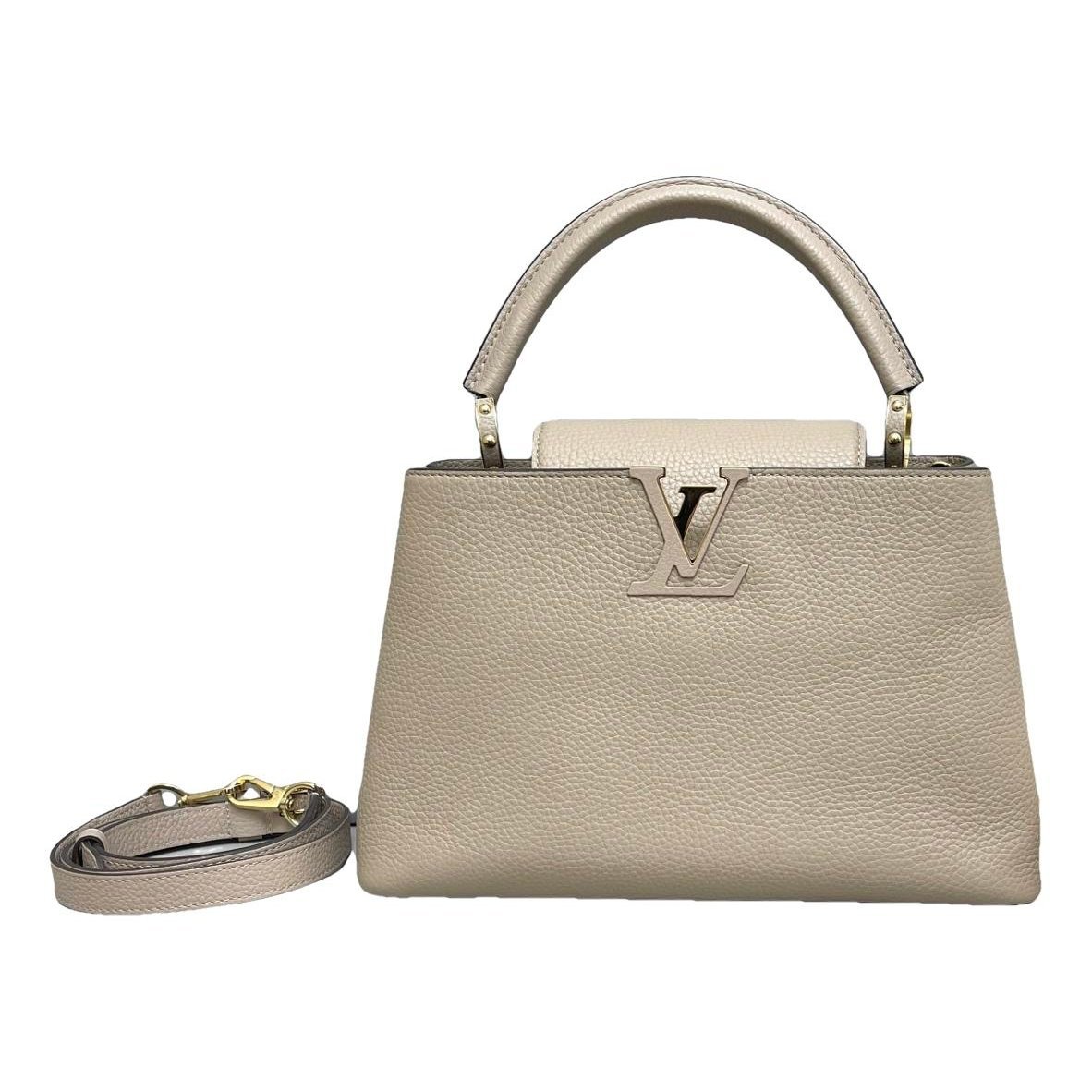 Capucines leather handbag