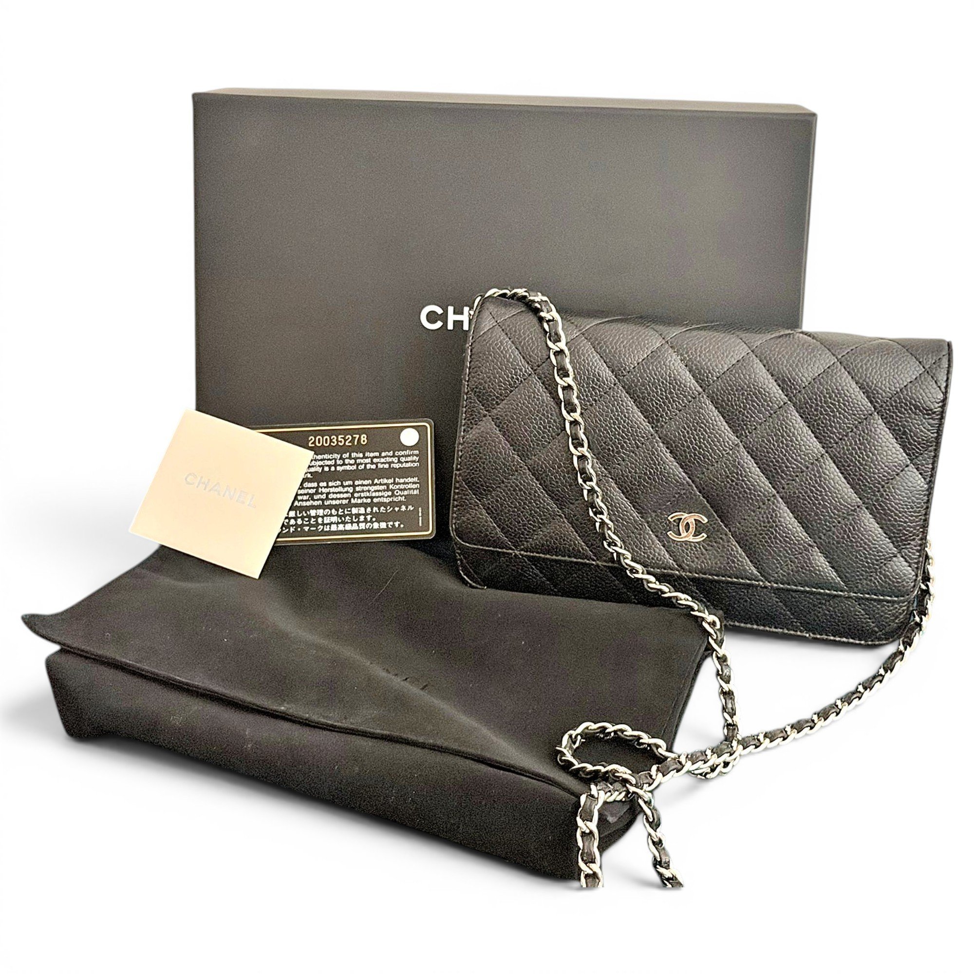 Wallet On Chain Timeless/Classique leather crossbody bag