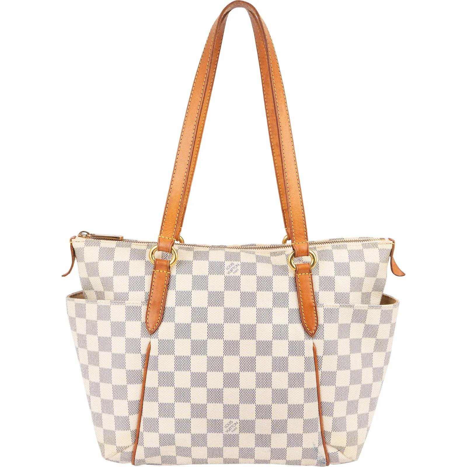 Totally leather handbag