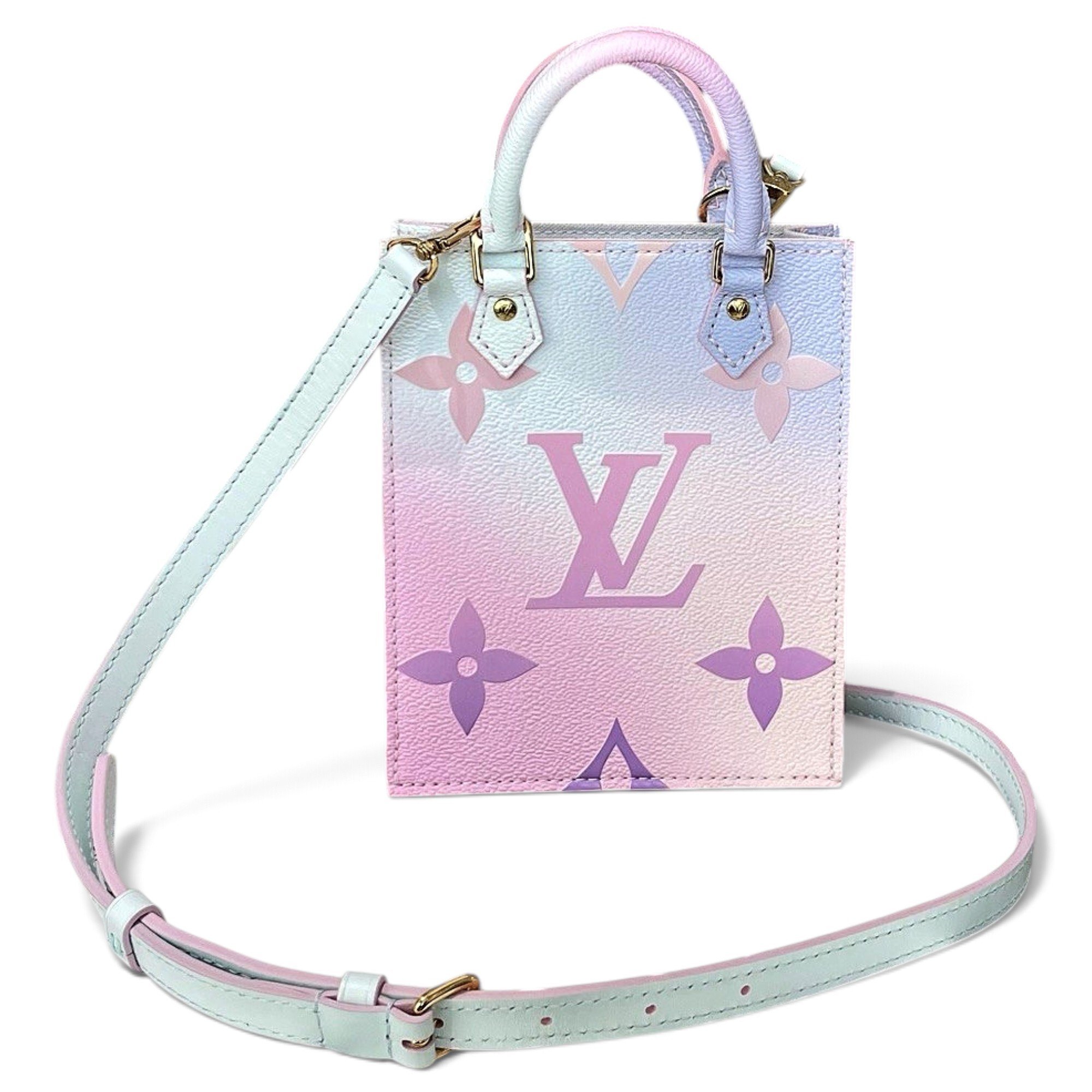 Plat leather handbag