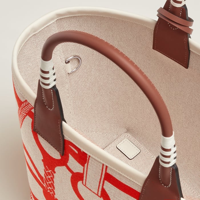 Steeple 25 Bag