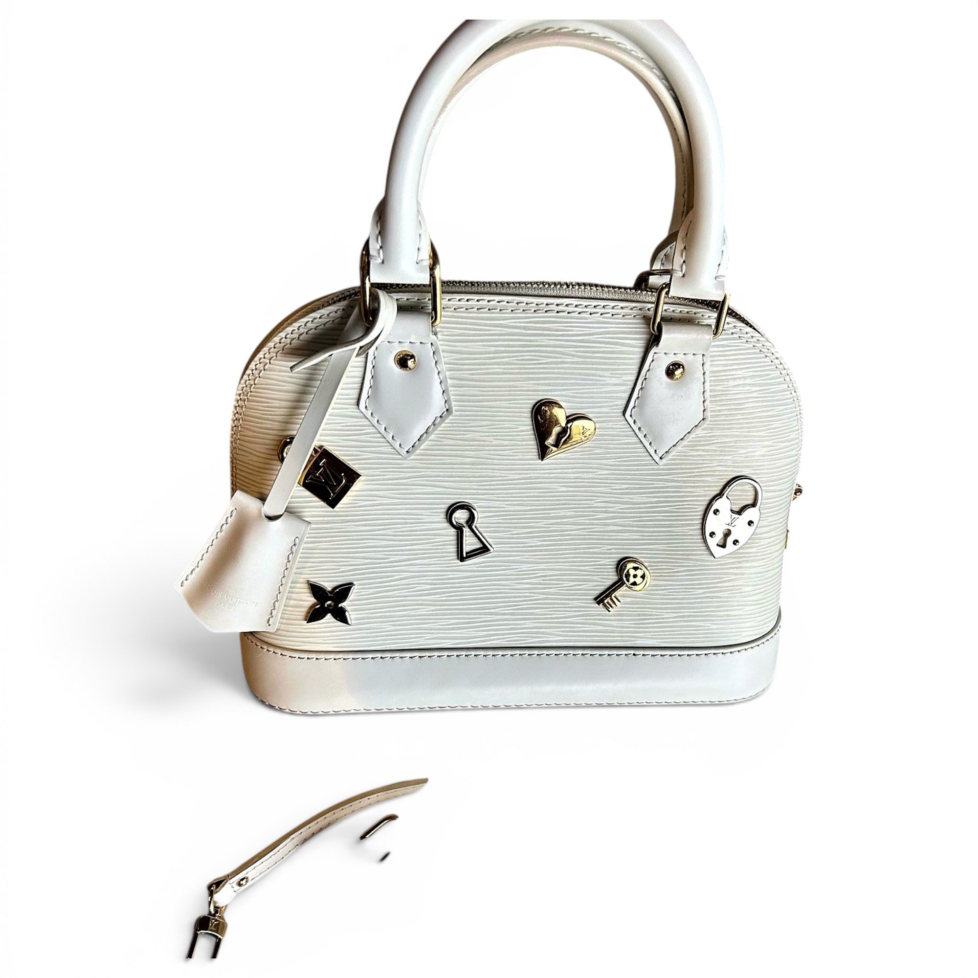 Alma BB leather handbag