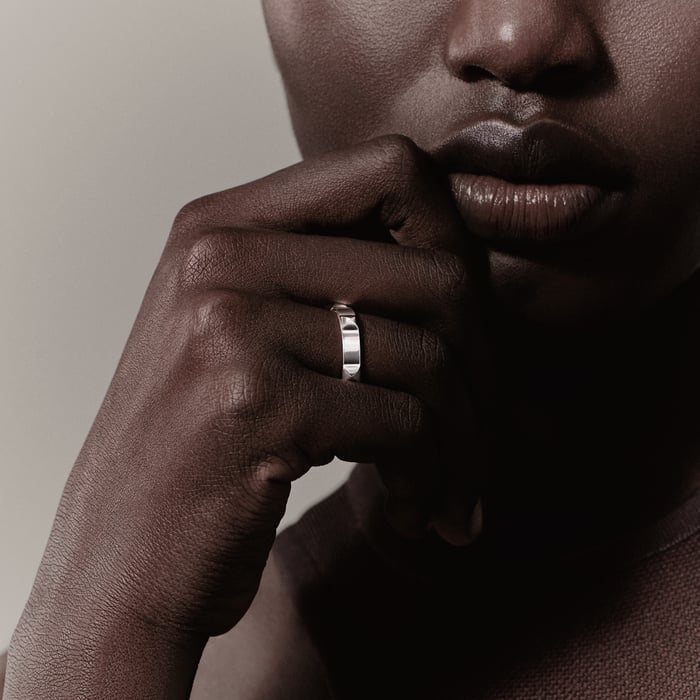 Sans Coloris Hermès Clou d'H Ring, Small Model