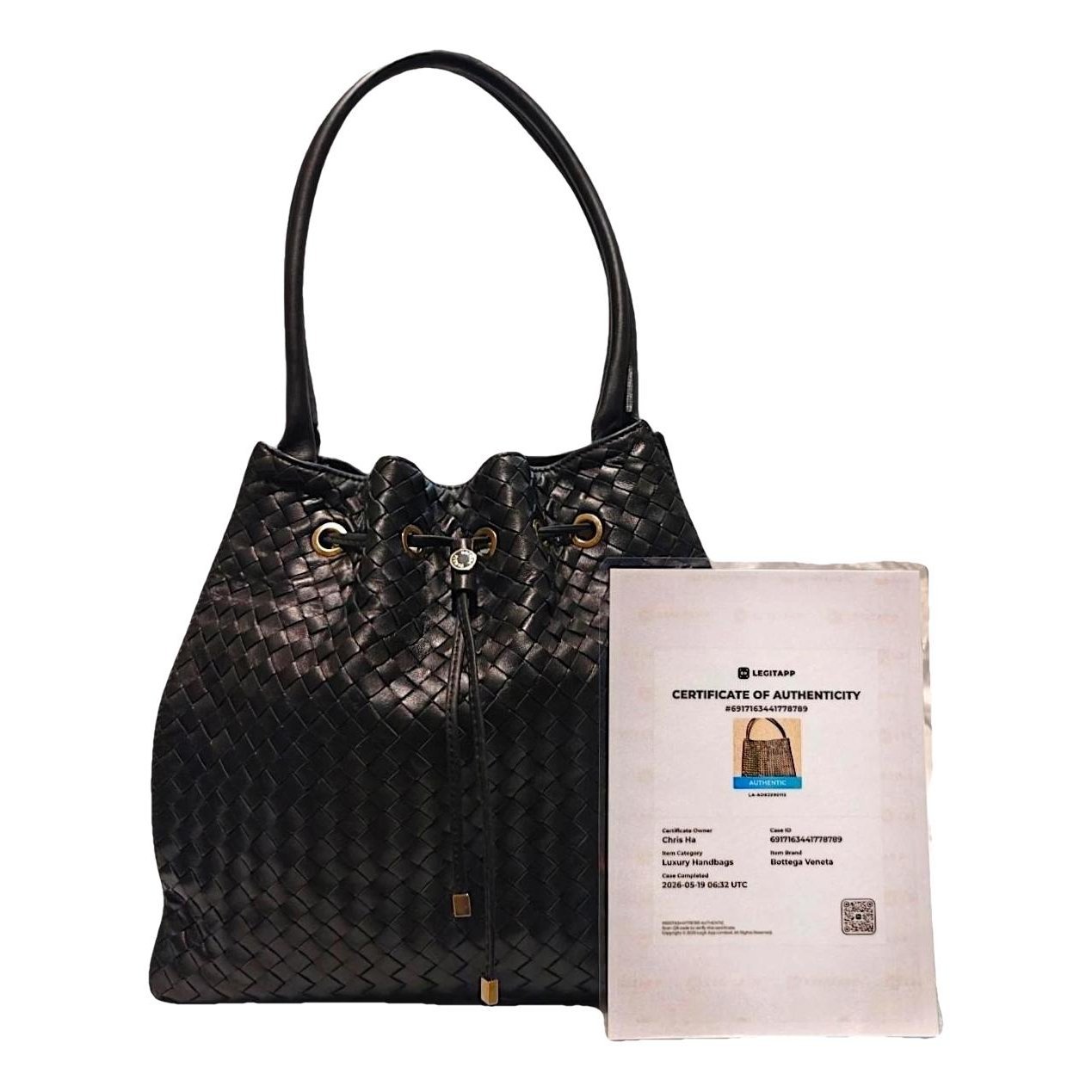 Bottega Veneta Andiamo leather handbag