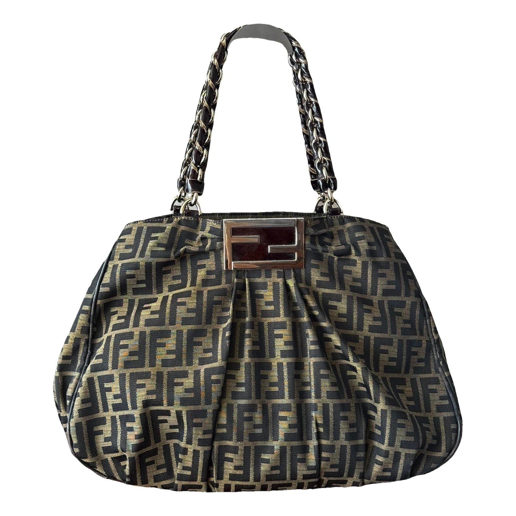 Mia leather handbag