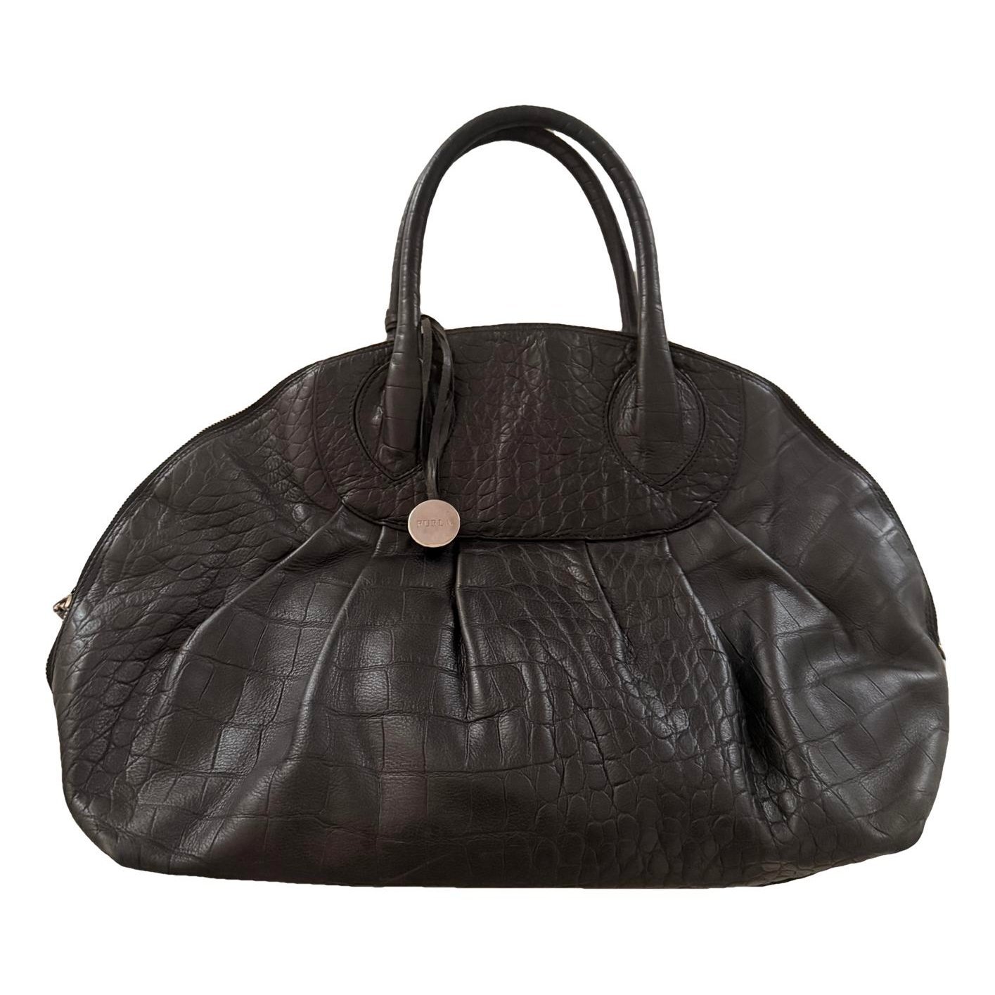 Leather tote