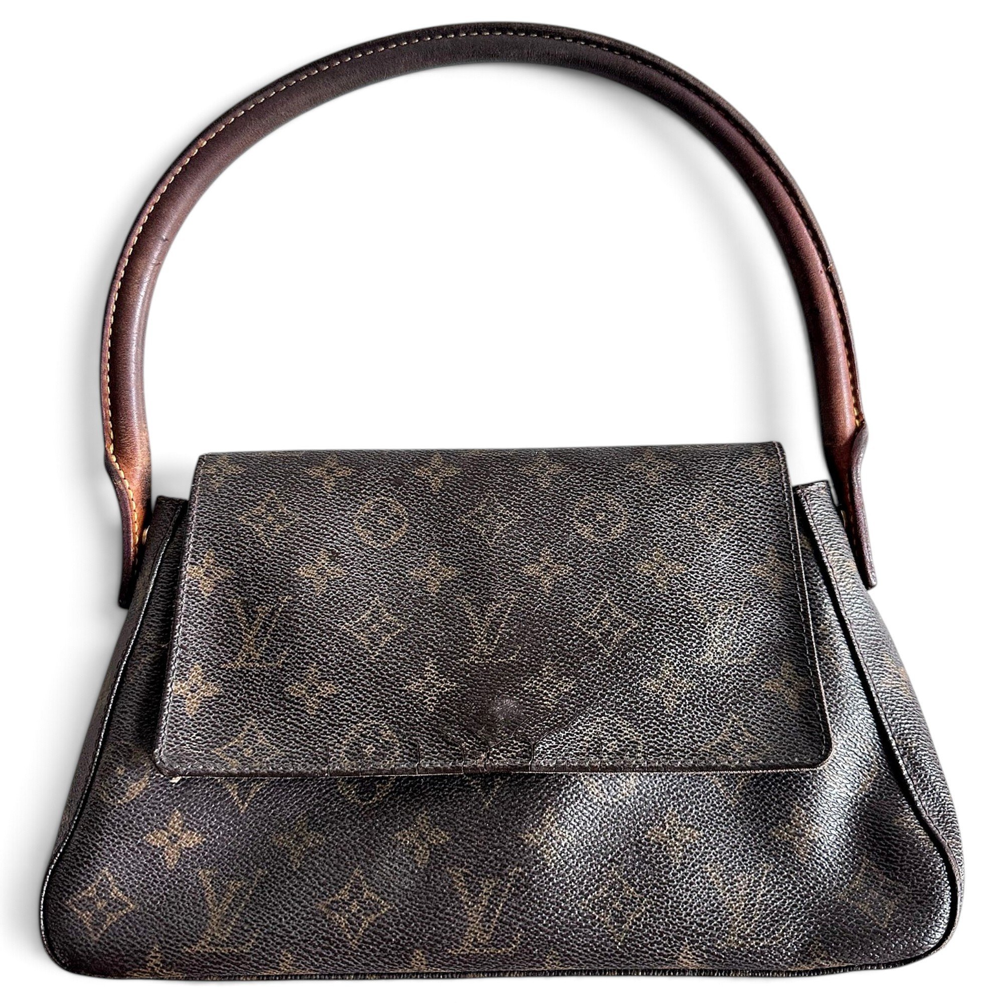 Looping leather handbag