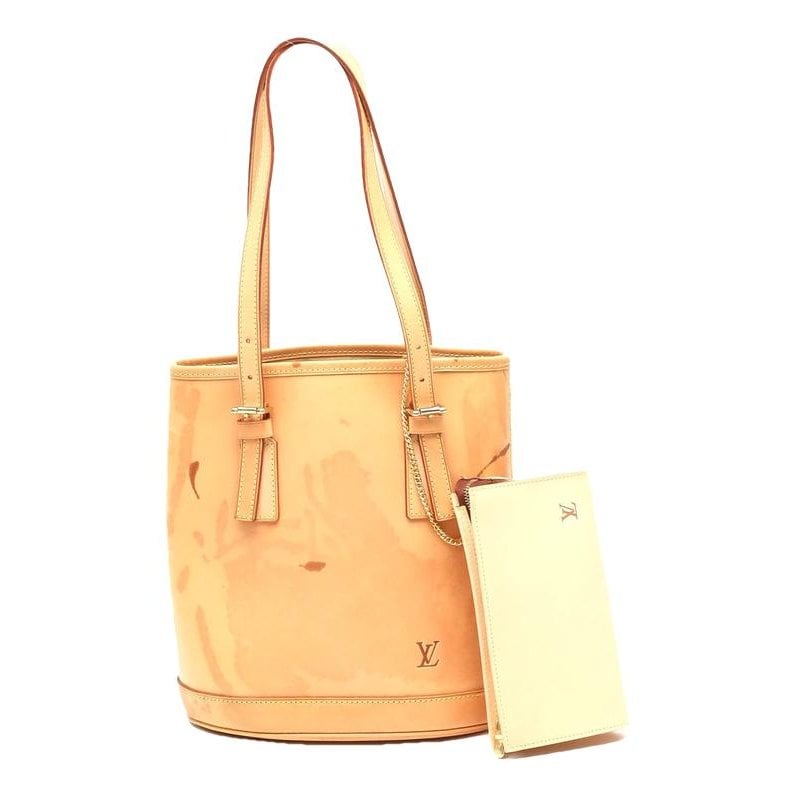 Bucket leather handbag
