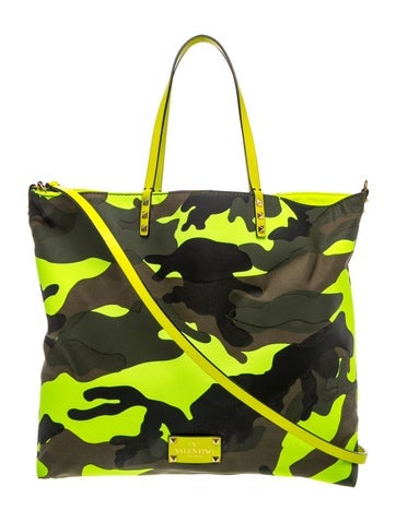 Rockstud Top Handle Bag