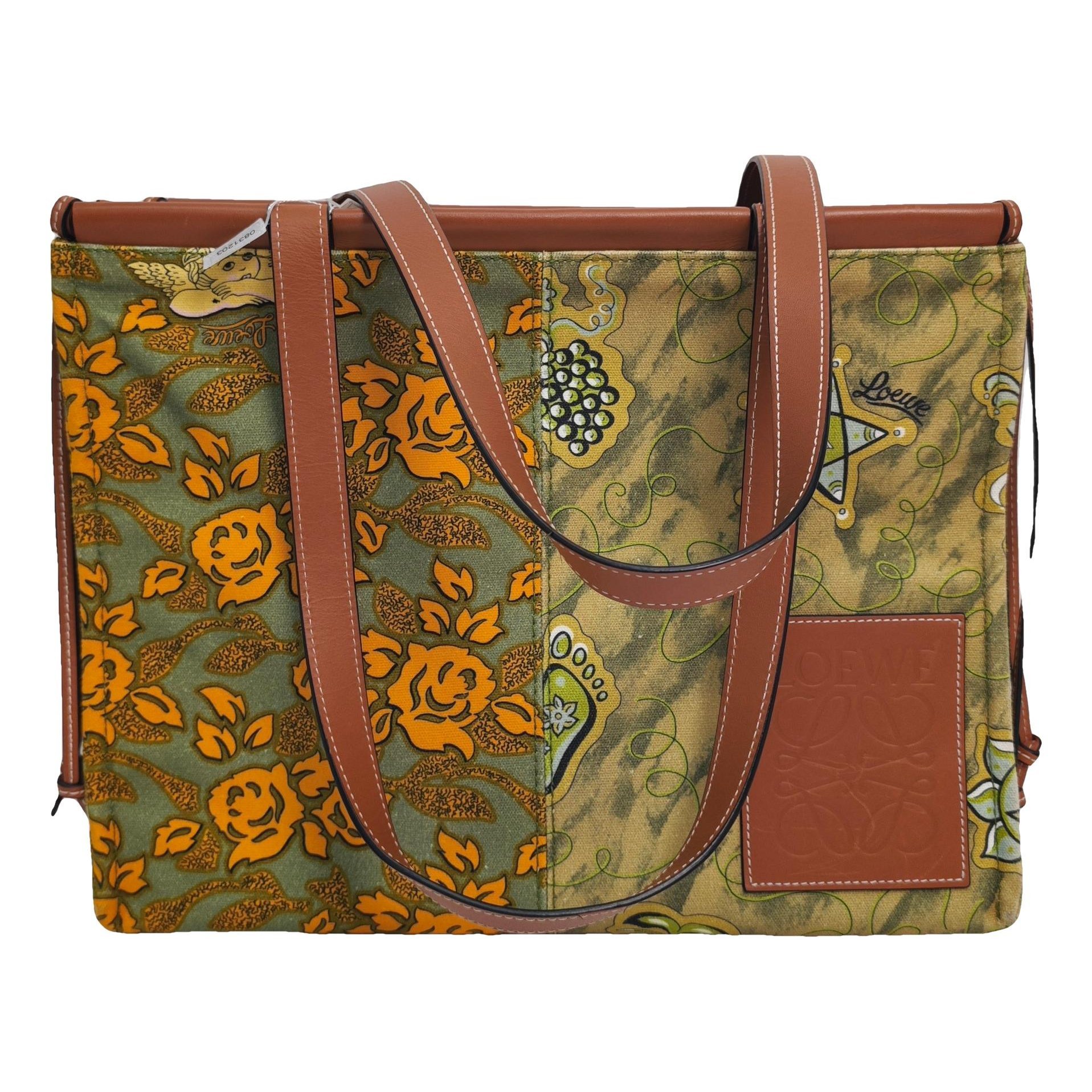 Cushion leather tote