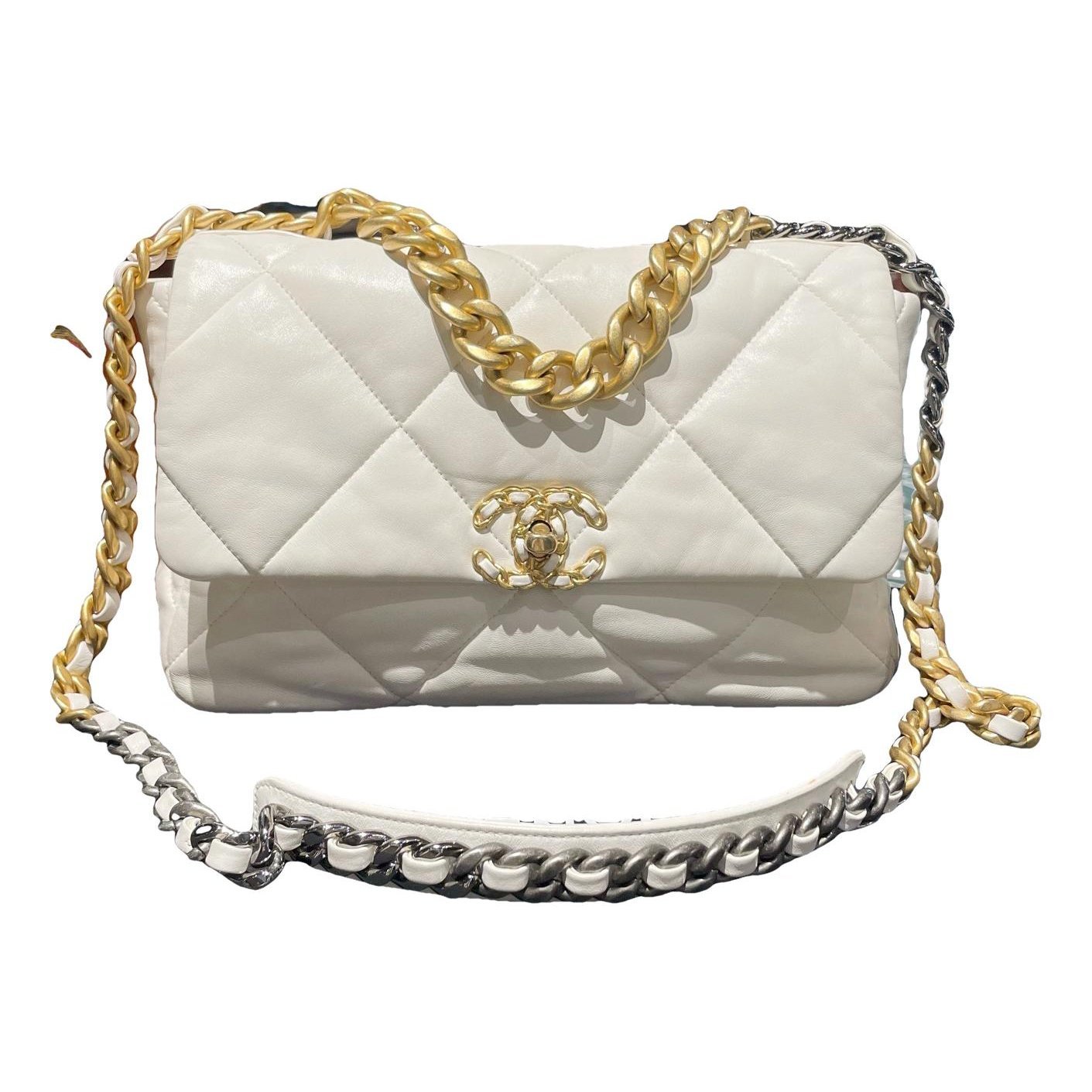 Chanel 19 leather handbag