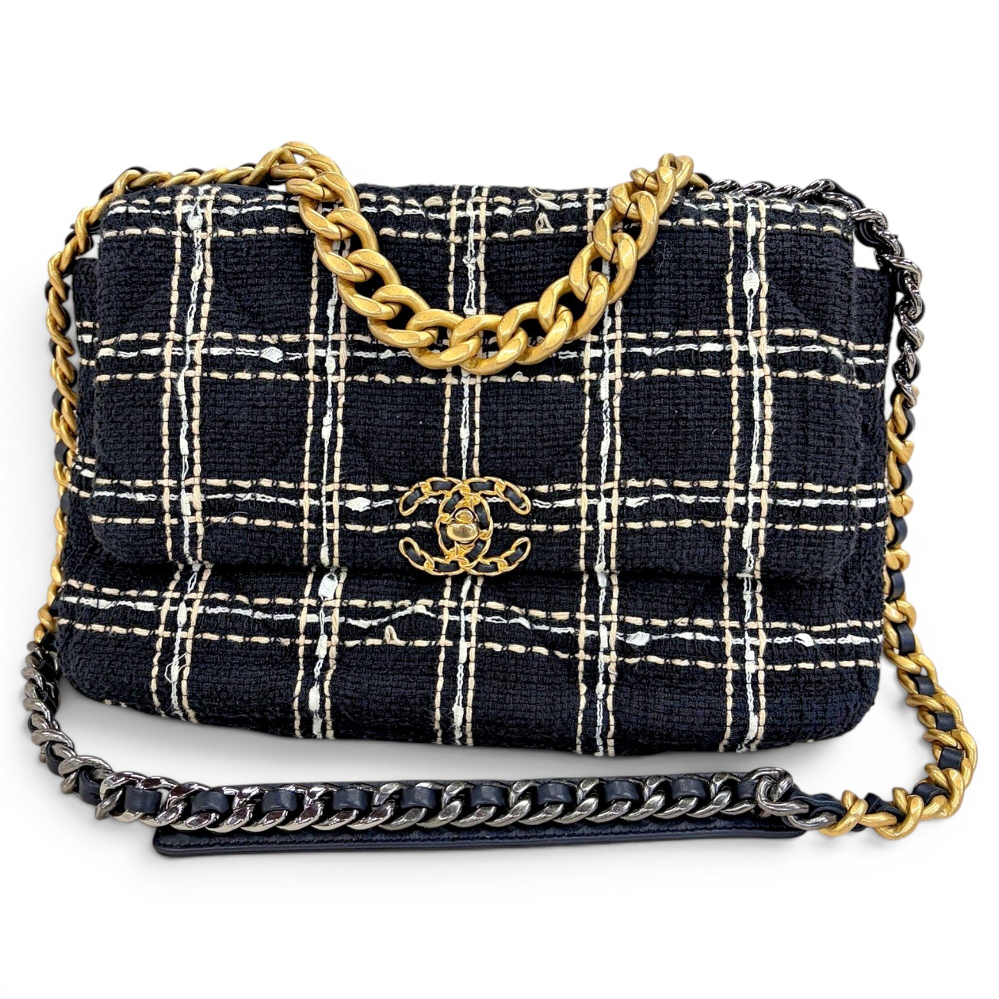Chanel 19 tweed handbag