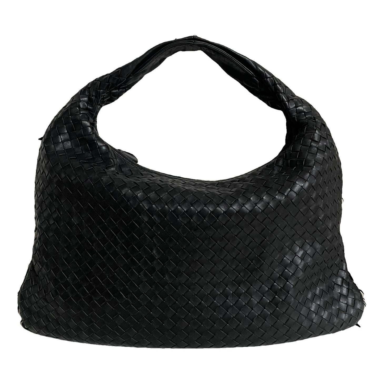 Veneta leather handbag