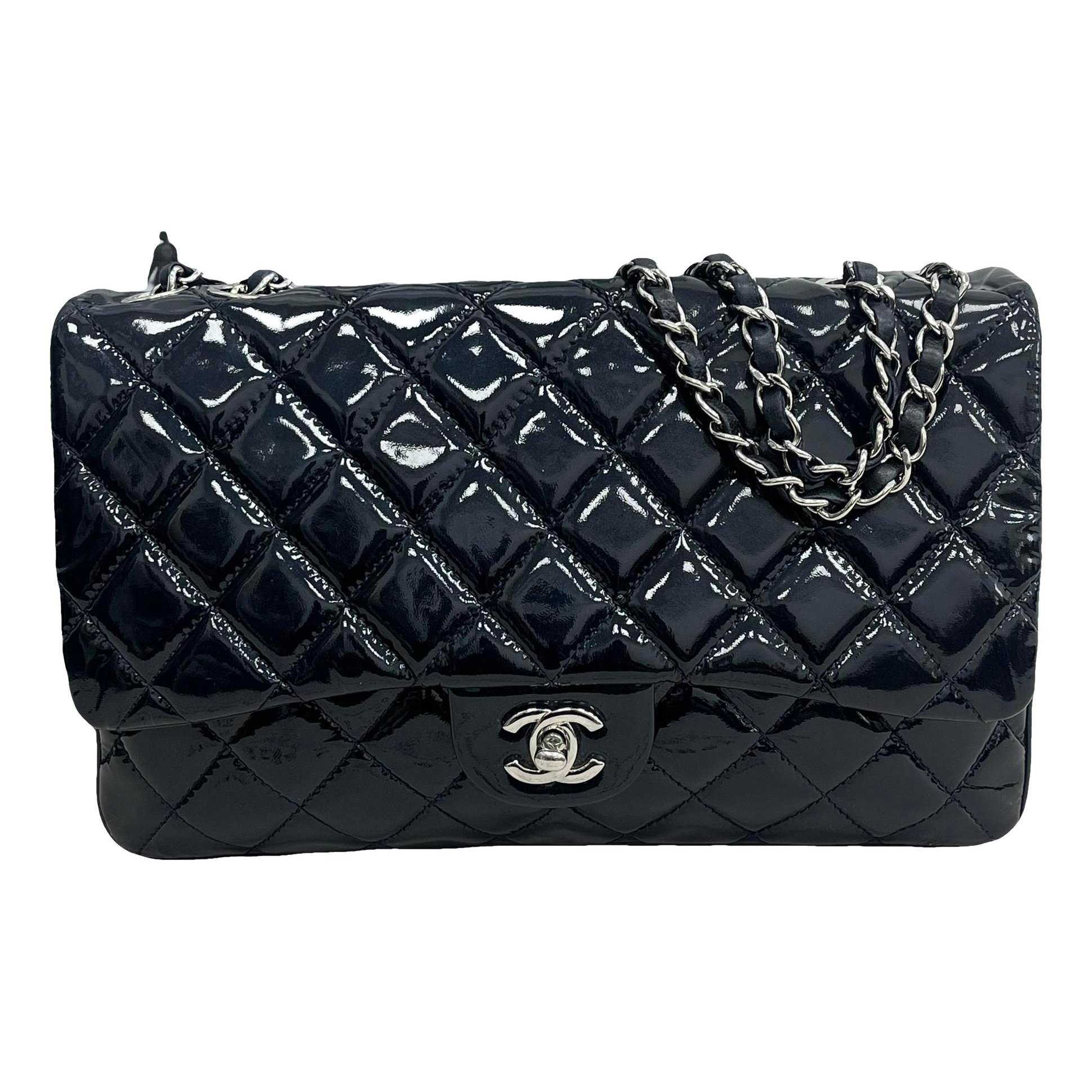 Timeless/Classique patent leather handbag