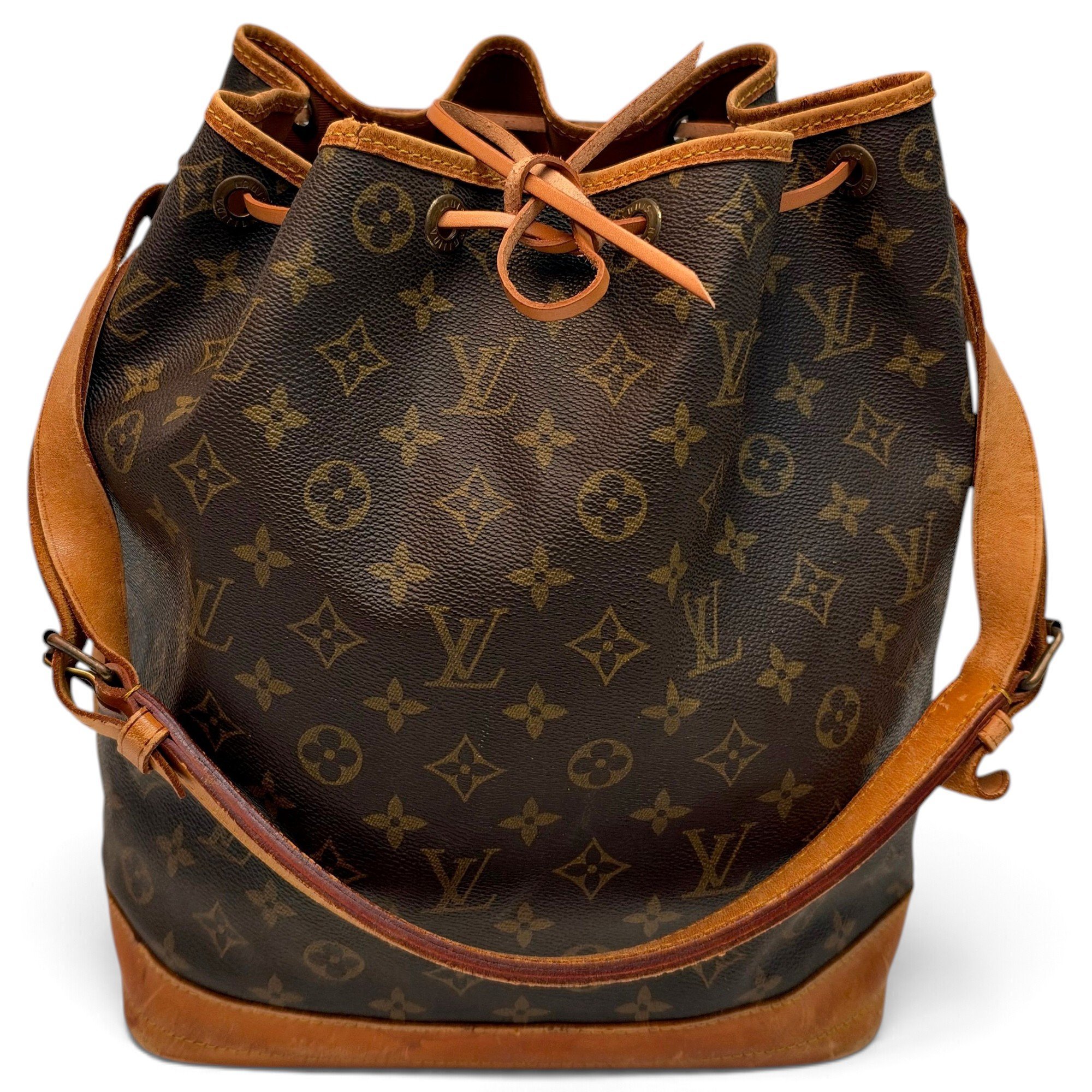 Noé leather handbag