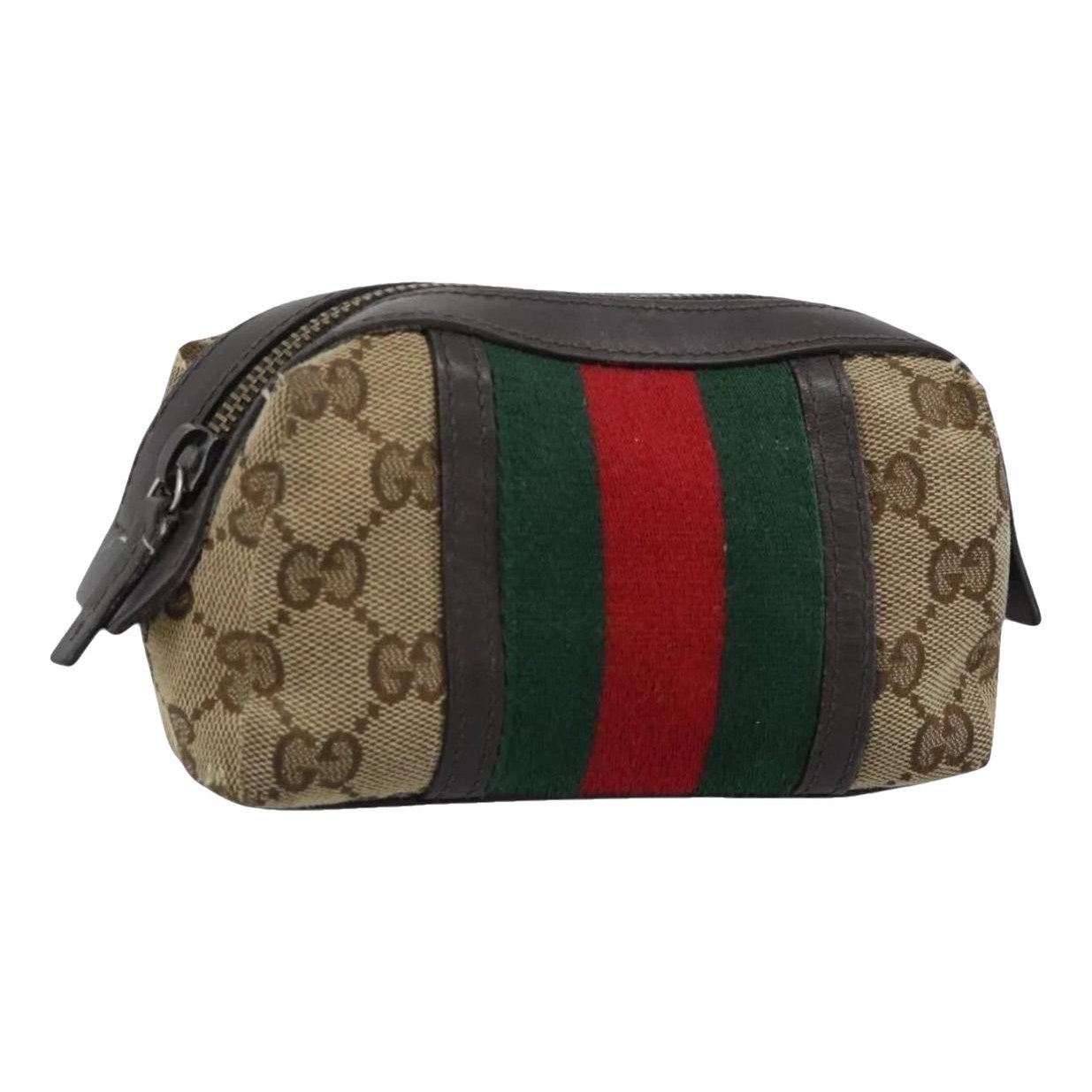 Clutch bag