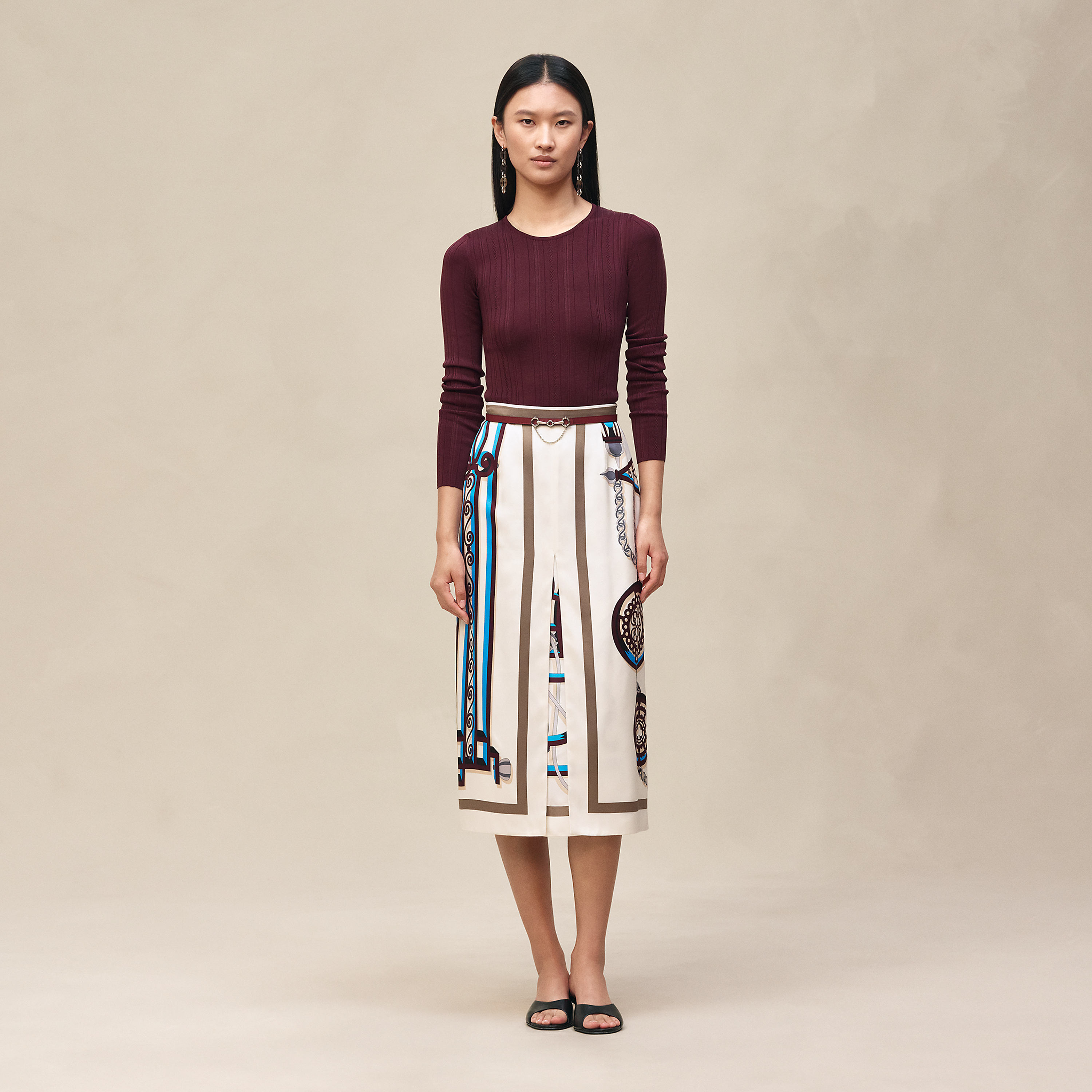 Pull manches longues motif « L'Enseigne du Sellier »