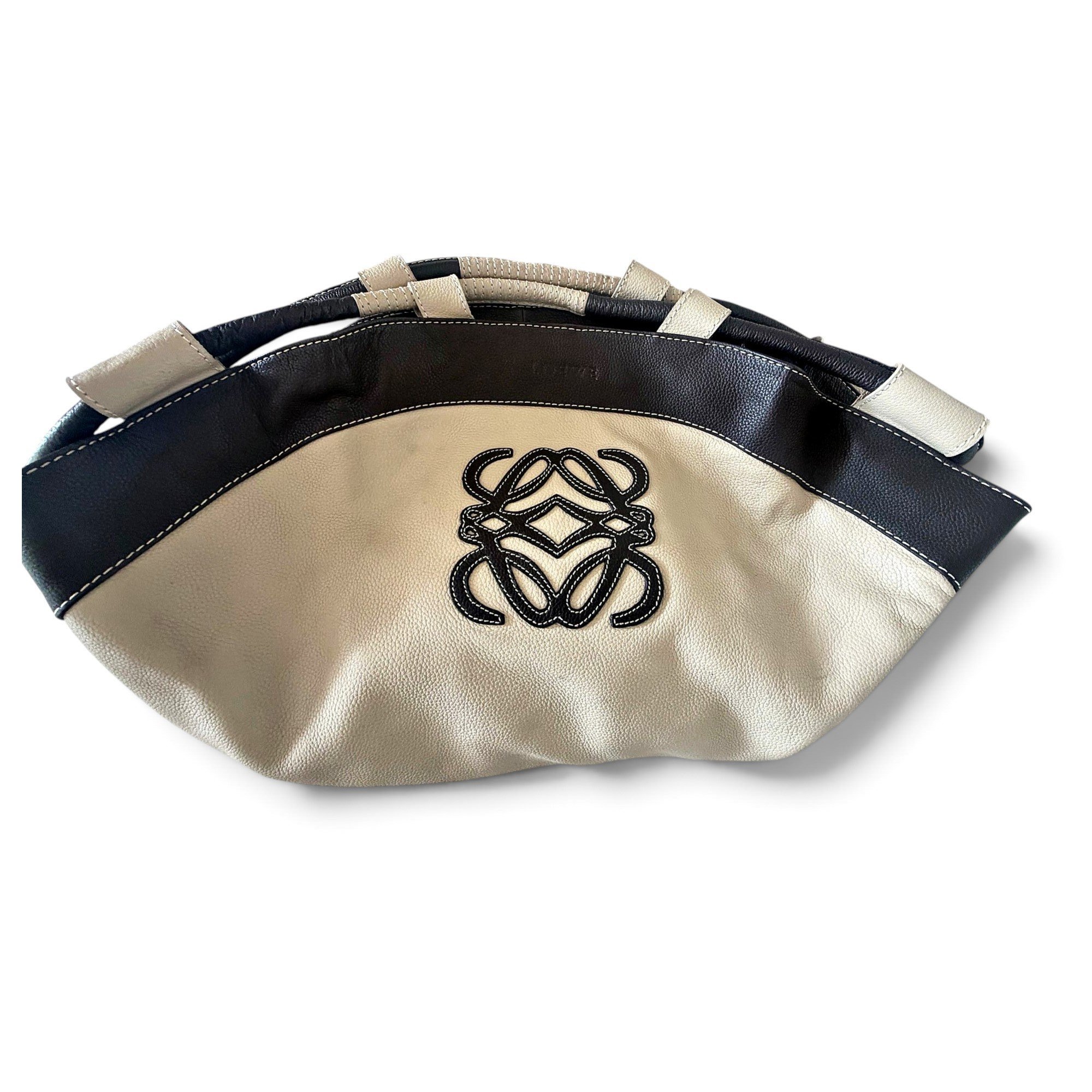 Paseo leather handbag