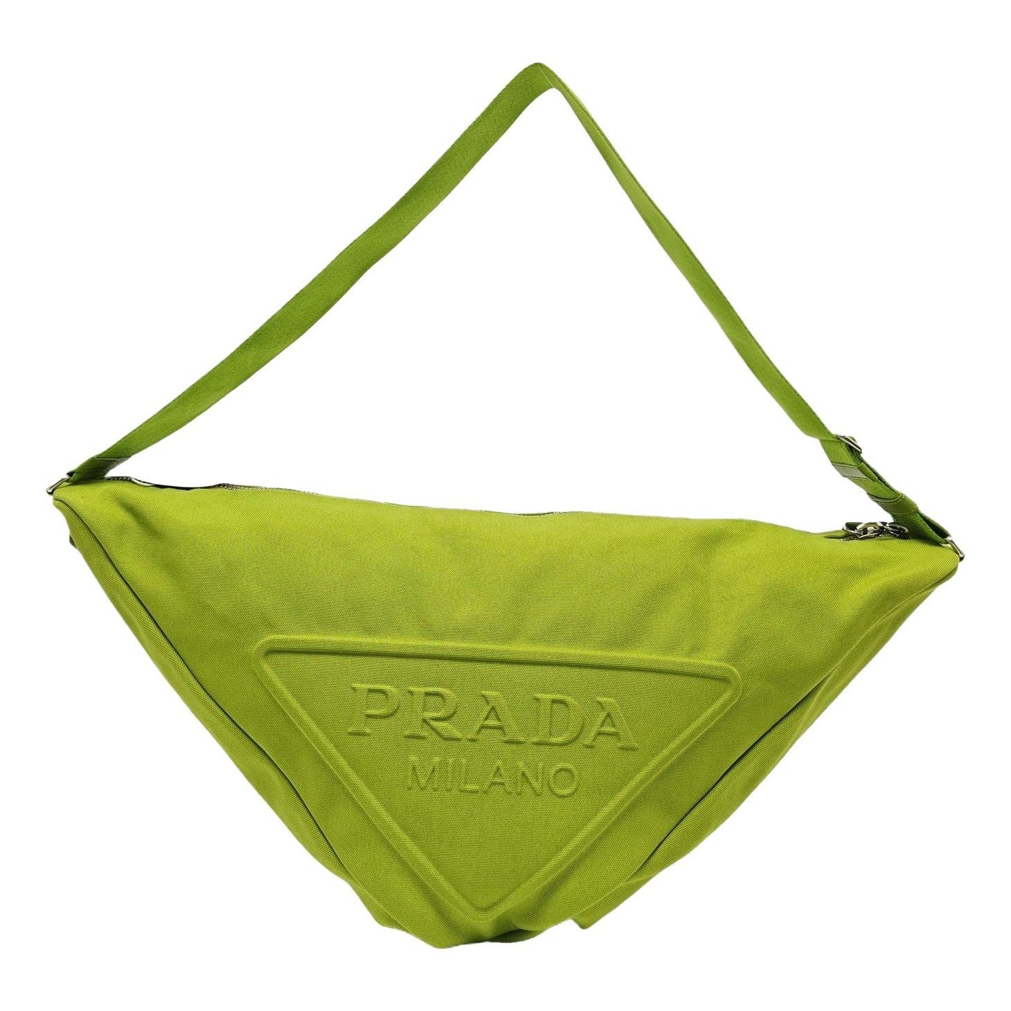 Triangle cloth handbag