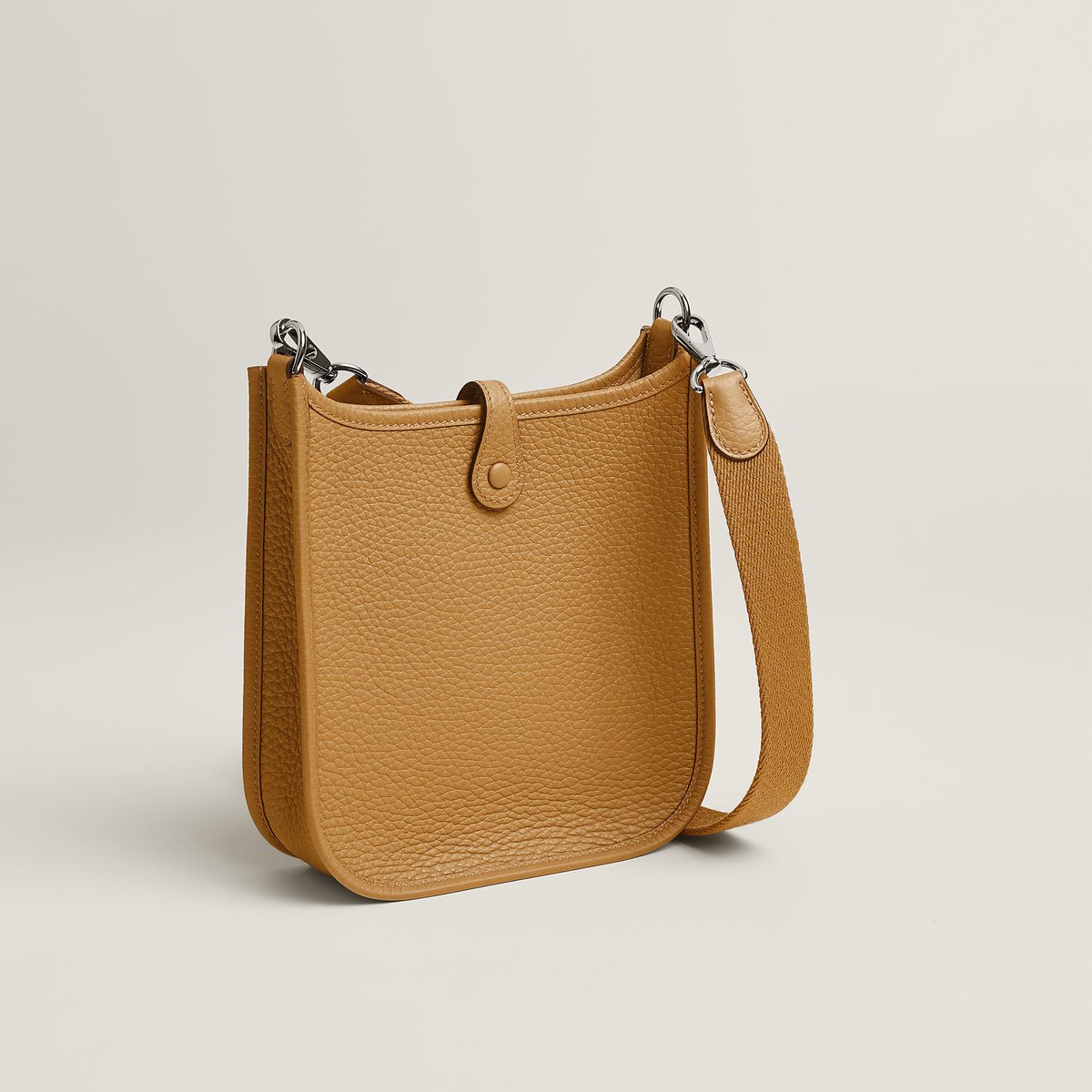 Evelyne 16 Amazone 백