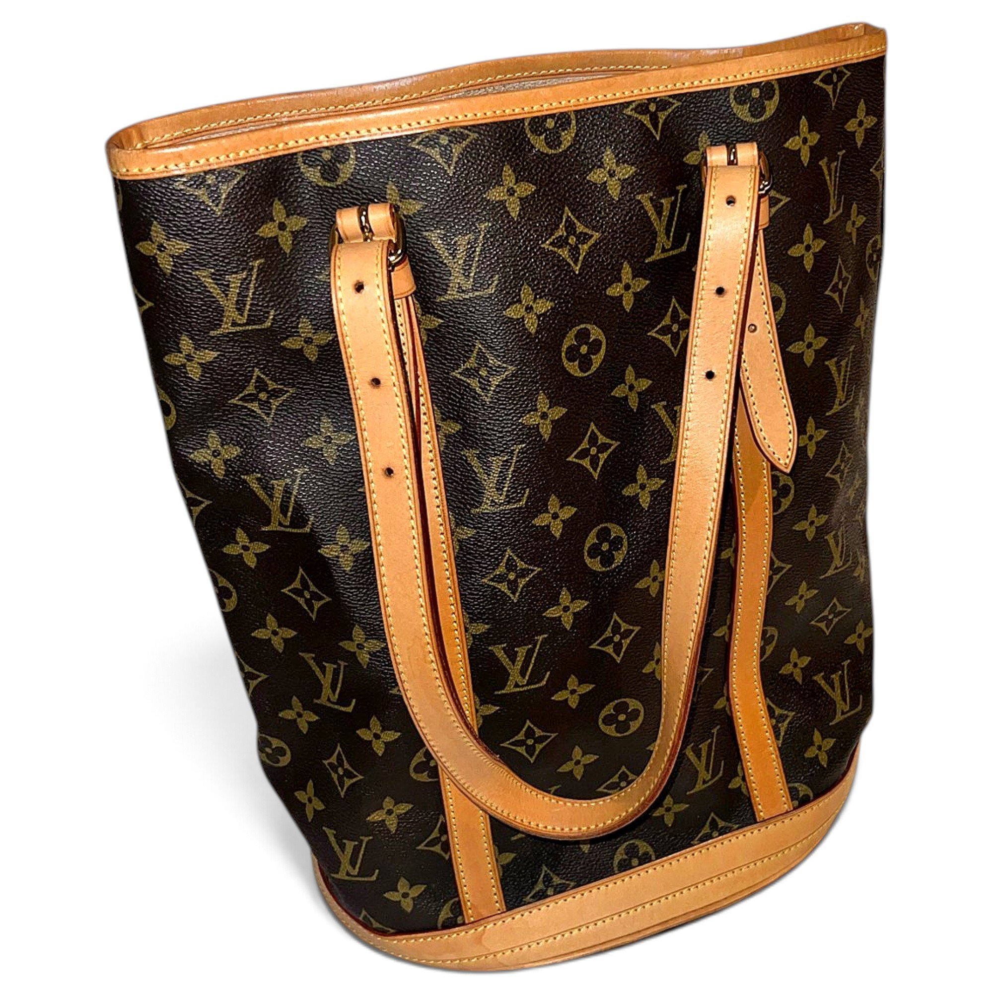 Bucket leather handbag